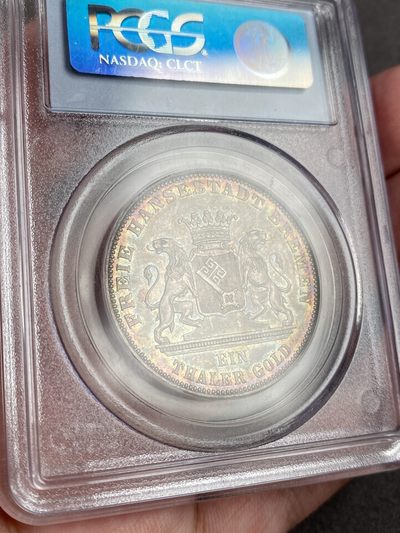 万国钱币拍卖第012期（视频直播专场） - PCGS MS66 1863年德国不来梅自由市解放泰勒，发行量仅20000枚，pc老白盒，更高分只有3枚，极美幻金篮彩，实物非常漂亮，一步到位的品相状态。