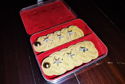 小杏藏品清理行动 - 日本大礼服 陆军步兵大佐正肩章