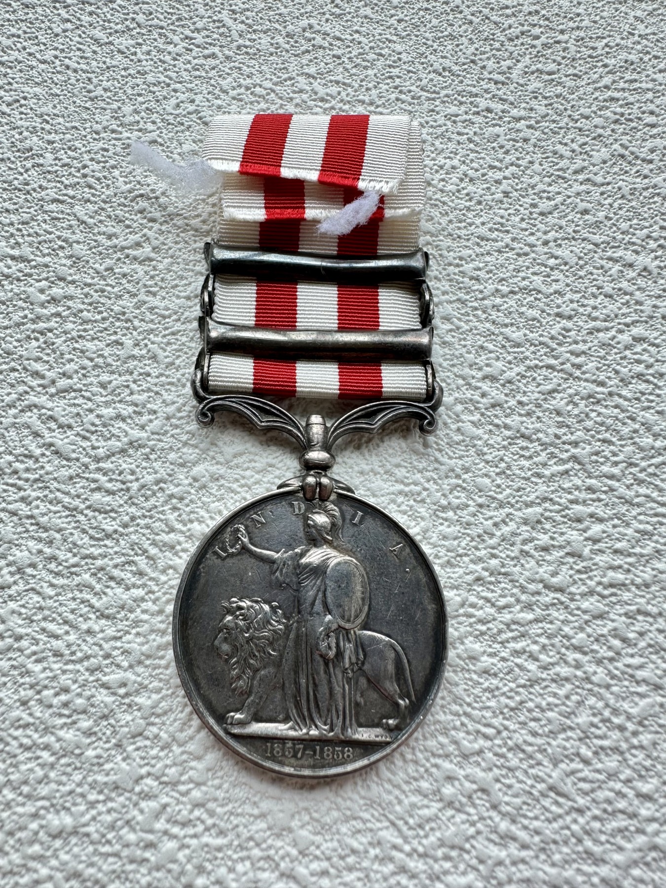 勋章奖章交易所7月15日群拍 大英帝国印度平叛战争奖章（镇压章西女王）与旁遮普战役章获得者为同一人