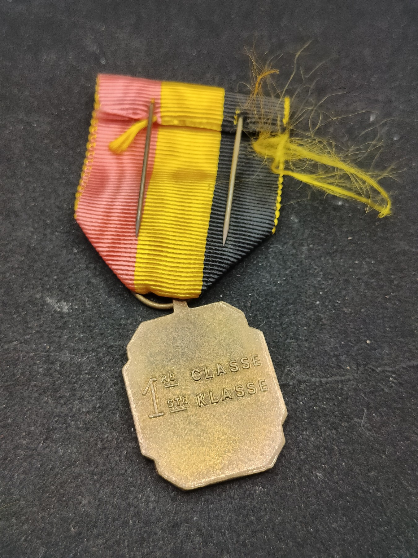 全场0元起拍 第73期 咸鱼国勋章拍卖专场 7月16日（周日）下午6：00开始 比利时一级音乐奖章 铜珐琅