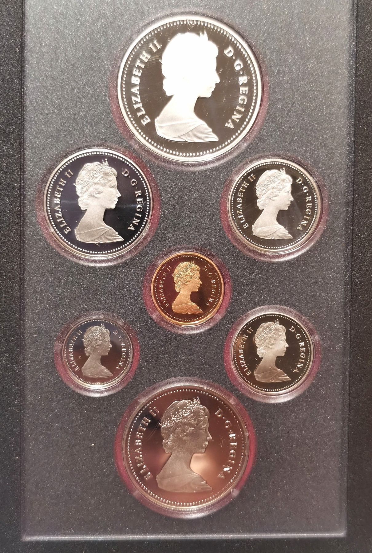 博洋堂世界钱币拍卖第034期（全场包邮） 1983年加拿大精制7枚套，最大的一枚是银币