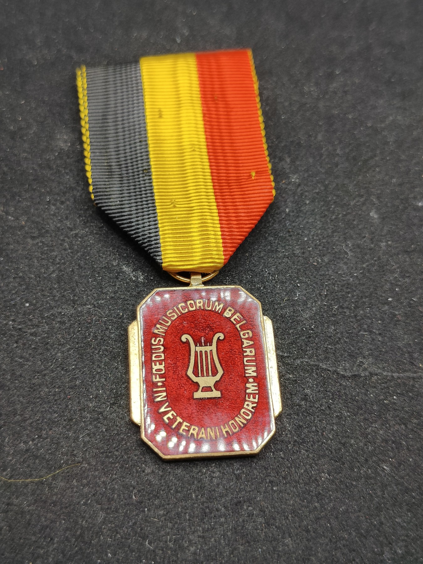 全场0元起拍 第73期 咸鱼国勋章拍卖专场 7月16日（周日）下午6：00开始 比利时二级音乐奖章 铜珐琅