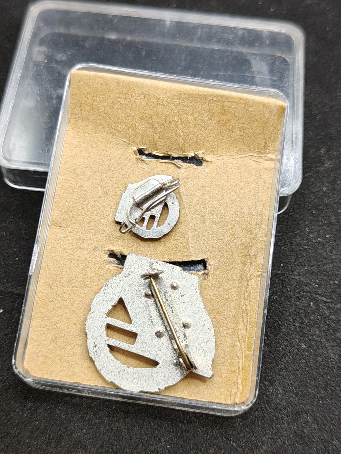 全场0元起拍 第73期 咸鱼国勋章拍卖专场 7月16日（周日）下午6：00开始 苏德友谊徽章一套带盒