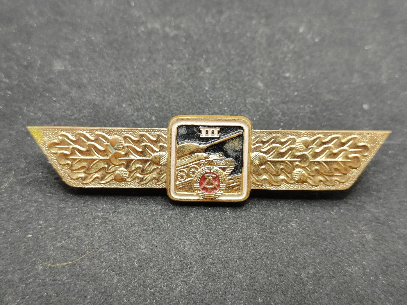 全场0元起拍 第73期 咸鱼国勋章拍卖专场 7月16日（周日）下午6：00开始 东德中期63版装甲兵技能章