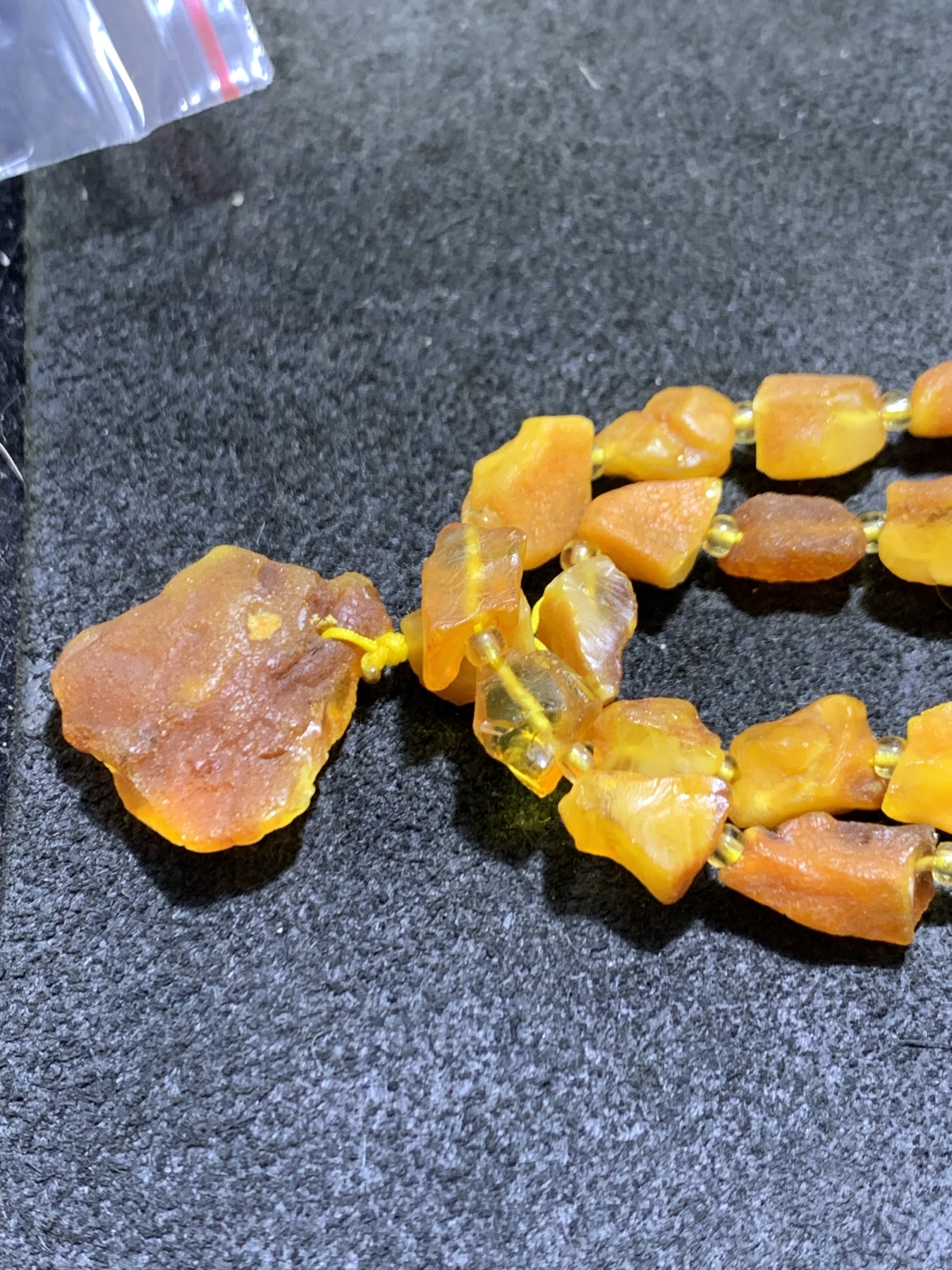 精美天然乌克兰蜜蜡随形原石项链1条！