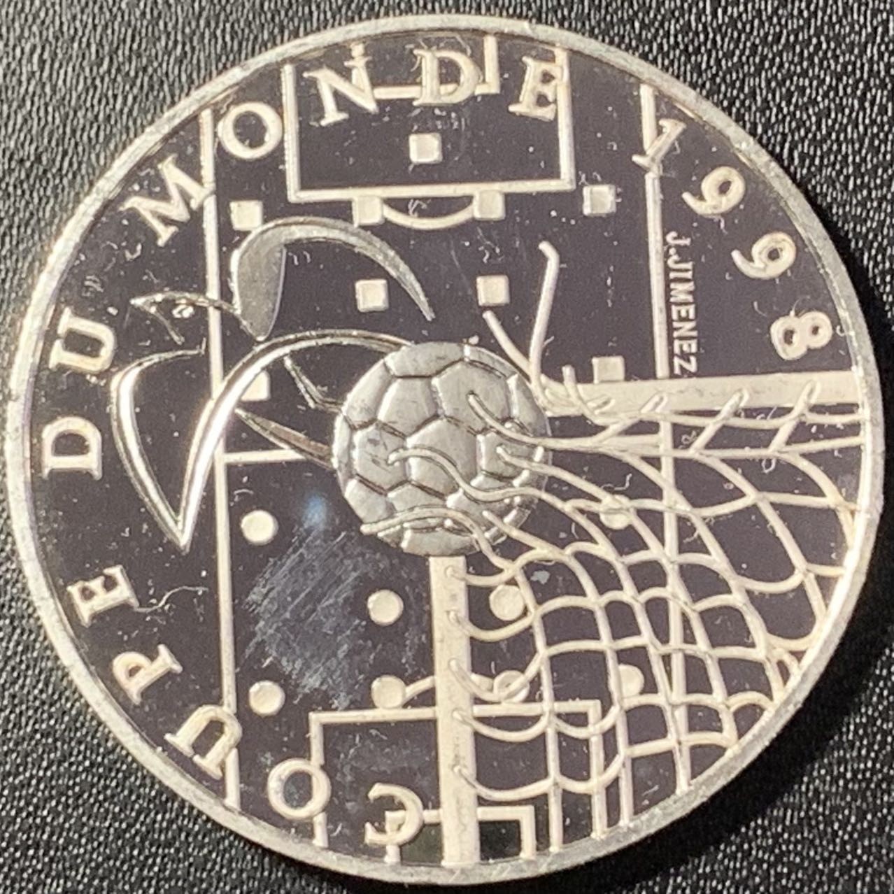 紫瑗钱币——第288期拍卖 法国 1996年 法国世界杯 进球 10法郎 21.16克 0.9银 精制（划痕）