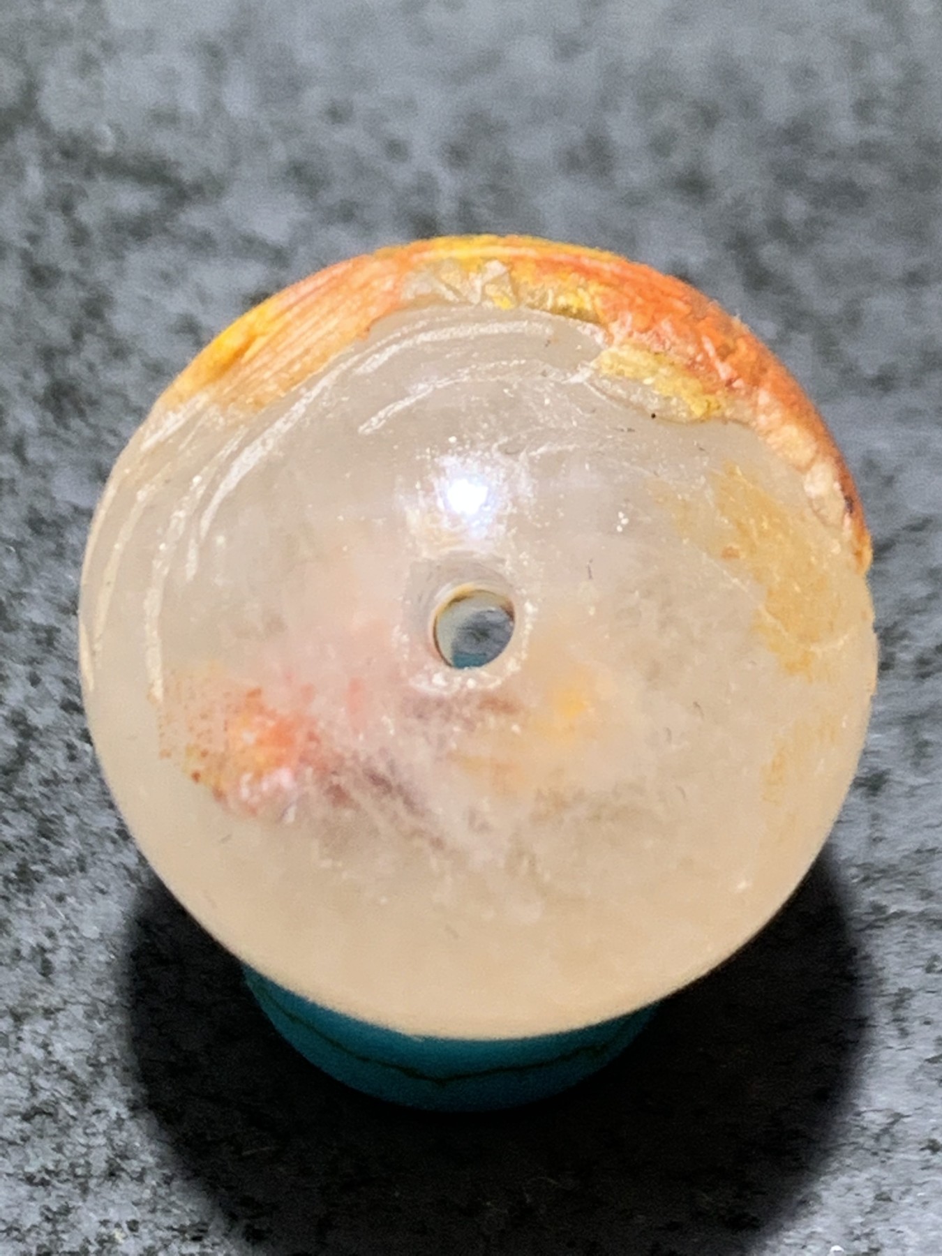 精美冰飘亚光战国红玛瑙手工俏色巧雕鲤鱼出水圆珠一个，