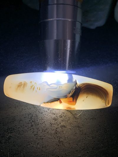 精美高玉化亚光海洋玉髓手工俏色巧雕求仙问道意境大桶珠一个 精美高玉化亚光海洋玉髓手工俏色巧雕求仙问道意境大桶珠一个