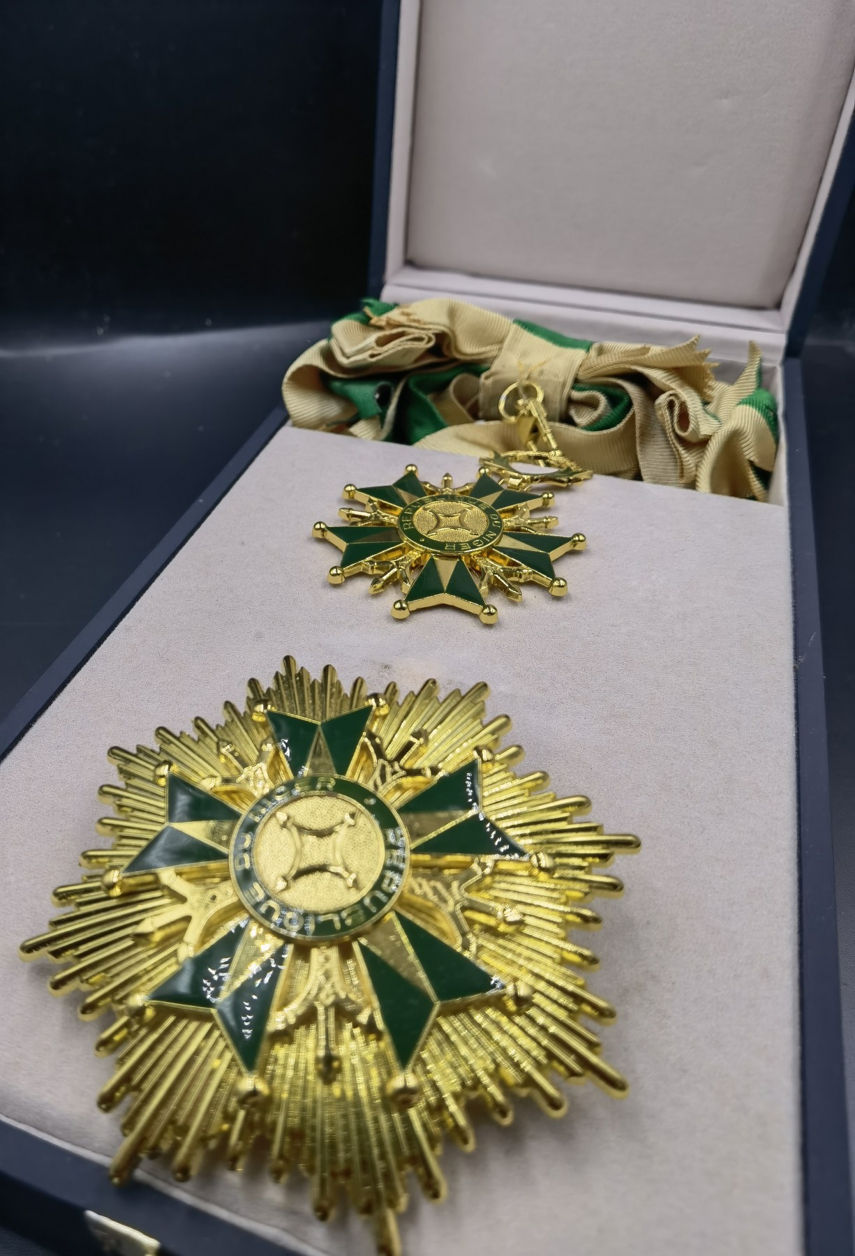 全场0起0押金！大陆勋赏俱乐部第四期拍卖 国内代工版尼日尔共和国功勋大授