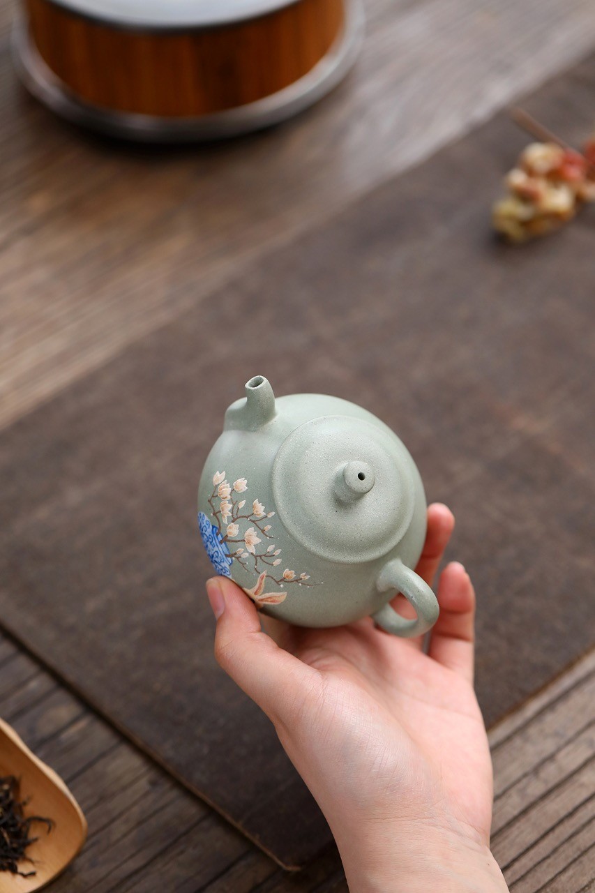 正宗宜兴紫砂壶专拍场 三足乳鼎