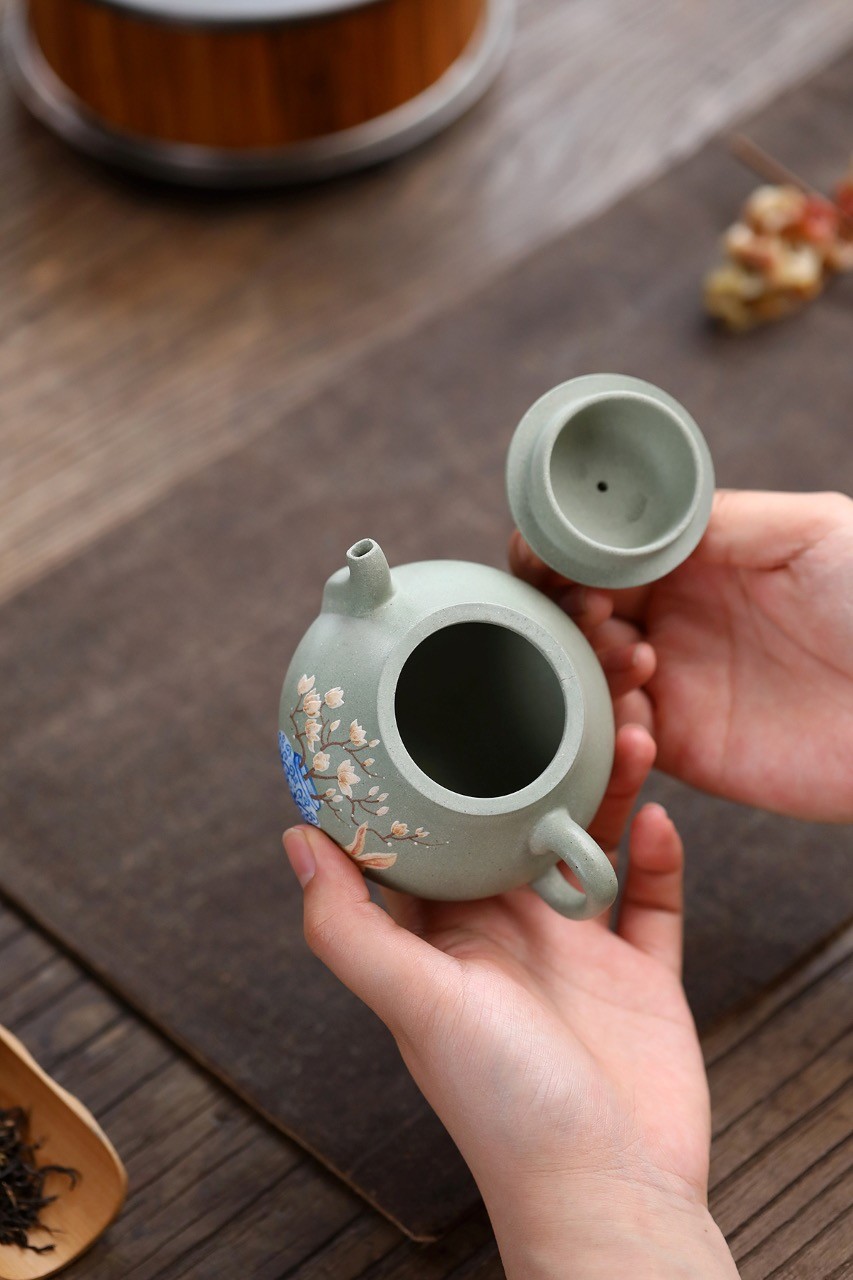 正宗宜兴紫砂壶专拍场 三足乳鼎
