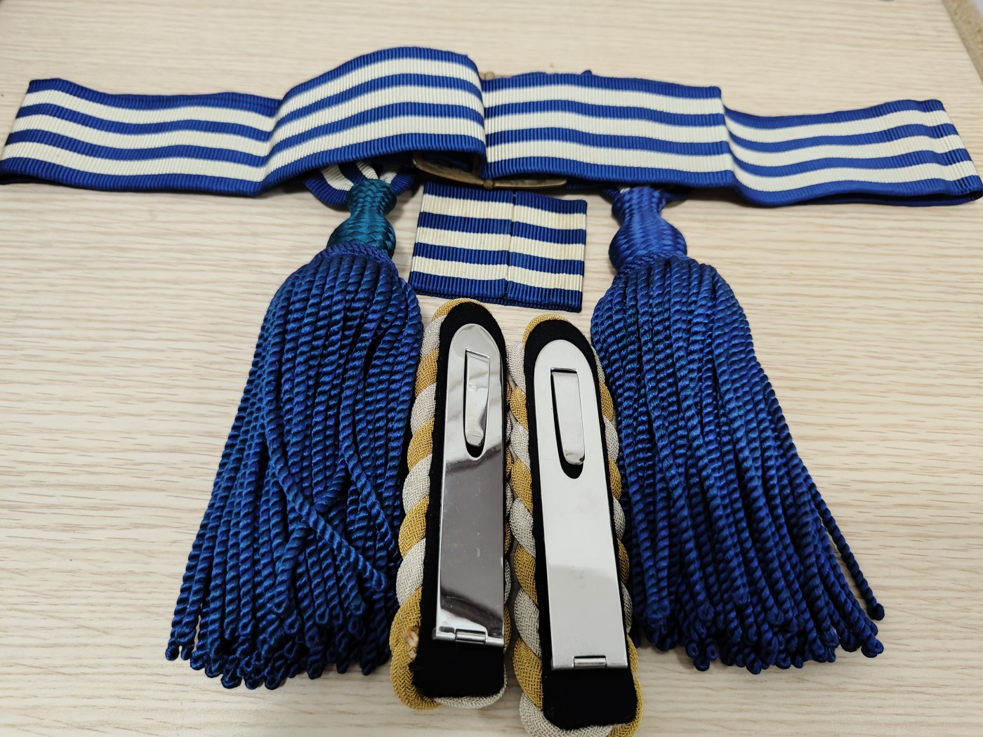 全场0元起拍 第74期 咸鱼国勋章拍卖专场 7月19日（周三）下午6：00开始 日本ww2时期陆军相当官准尉大礼服肩章+饰带一套