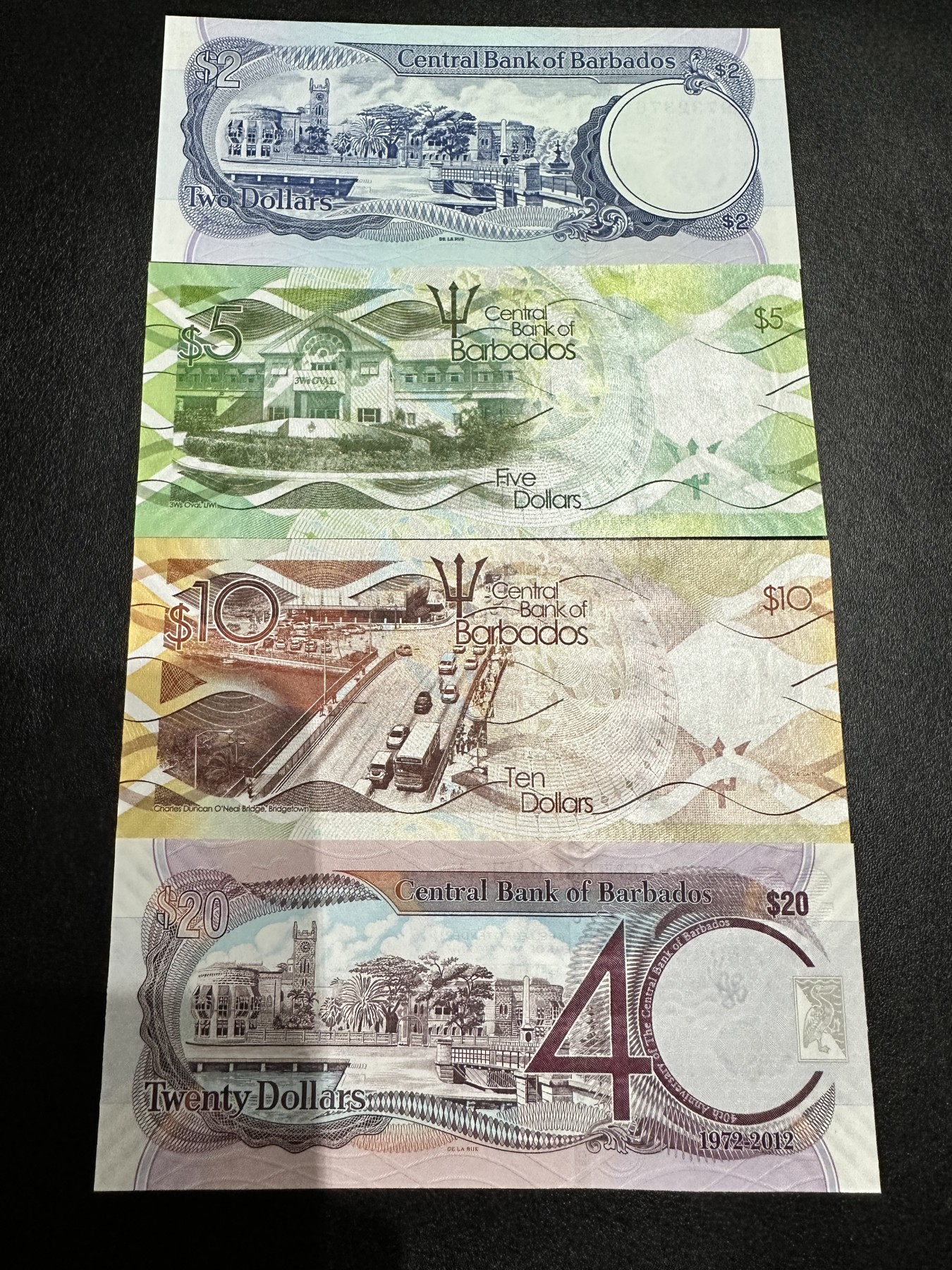 《外钞收藏家》第二百八十四期（连拍第一场） 巴巴多斯 四张精美纸币一起 全新UNC