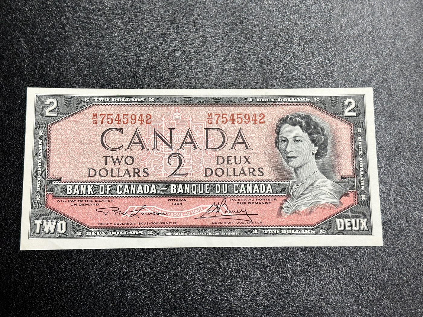 《外钞收藏家》第二百八十四期（连拍第一场） 加拿大风景版2元 近全新 有软折