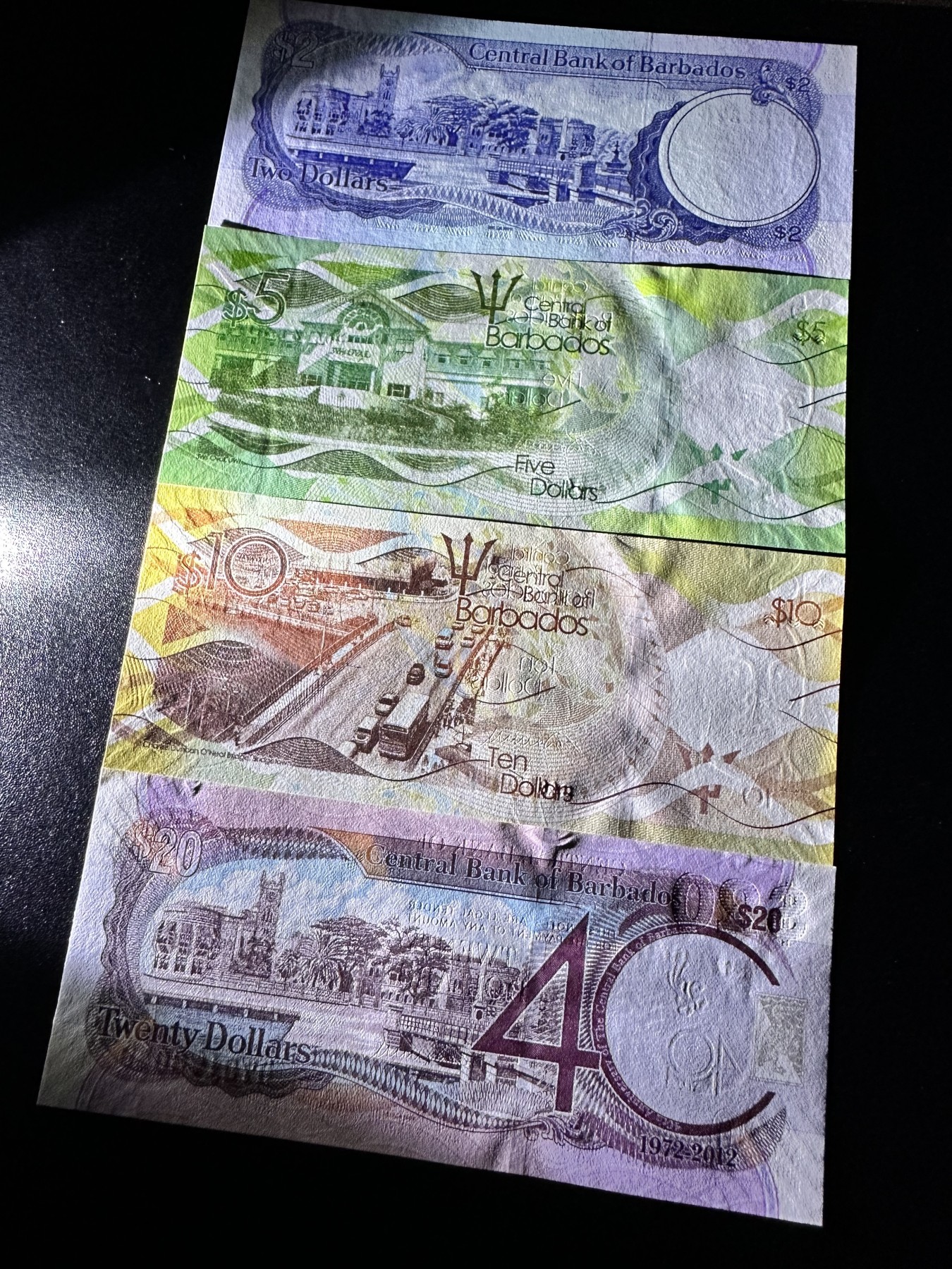 《外钞收藏家》第二百八十四期（连拍第一场） 巴巴多斯 四张精美纸币一起 全新UNC