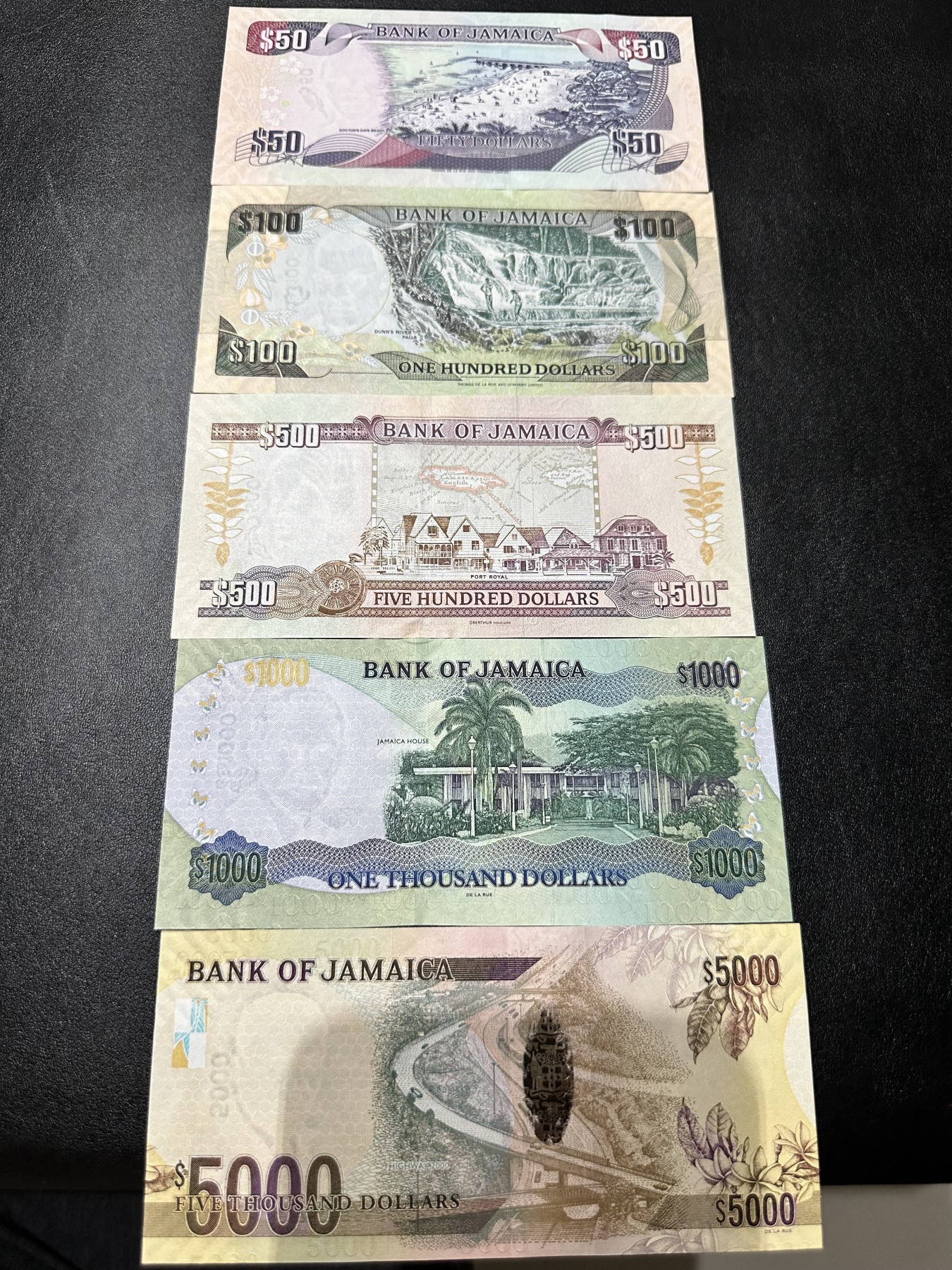 《外钞收藏家》第二百八十四期（连拍第一场） 牙买加5枚一套  全新