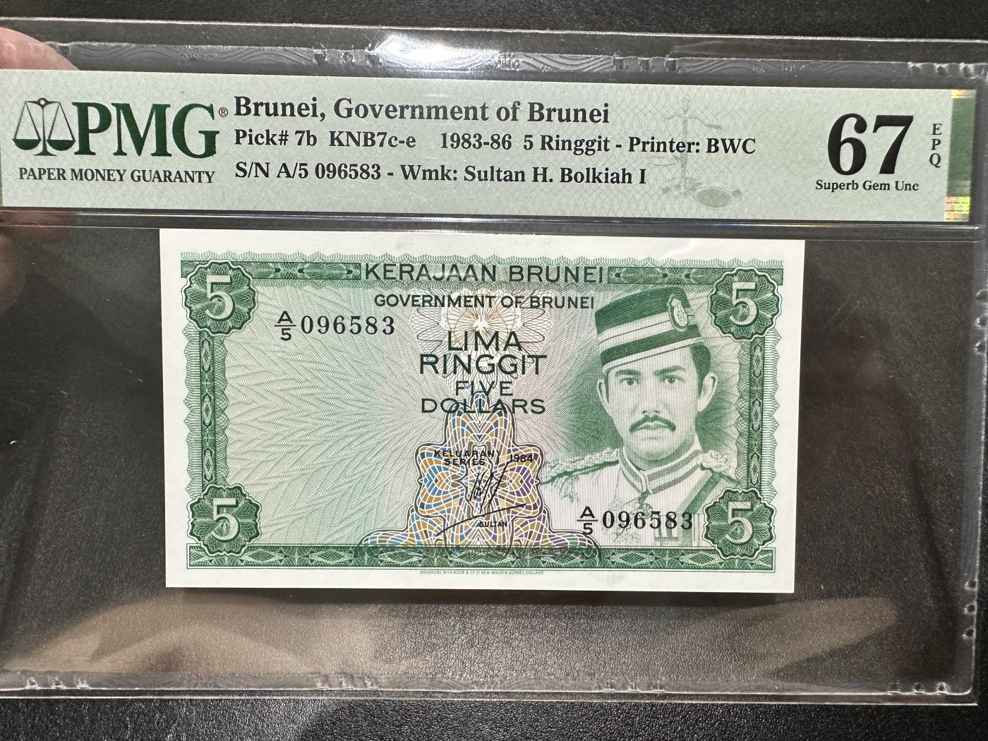 《外钞收藏家》第二百八十四期（连拍第一场） 1984年文莱5林吉特 PMG67 无47 BWC作品