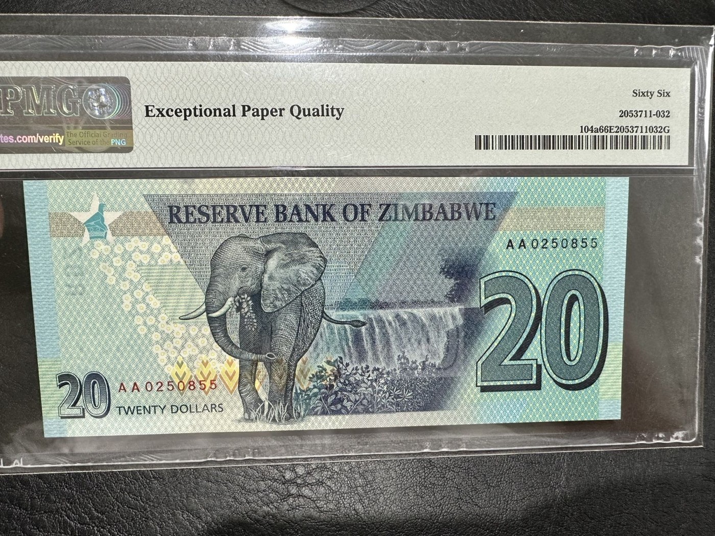 《外钞收藏家》第二百八十四期（连拍第一场） 2020年津巴布韦20 PMG66 AA冠 无47