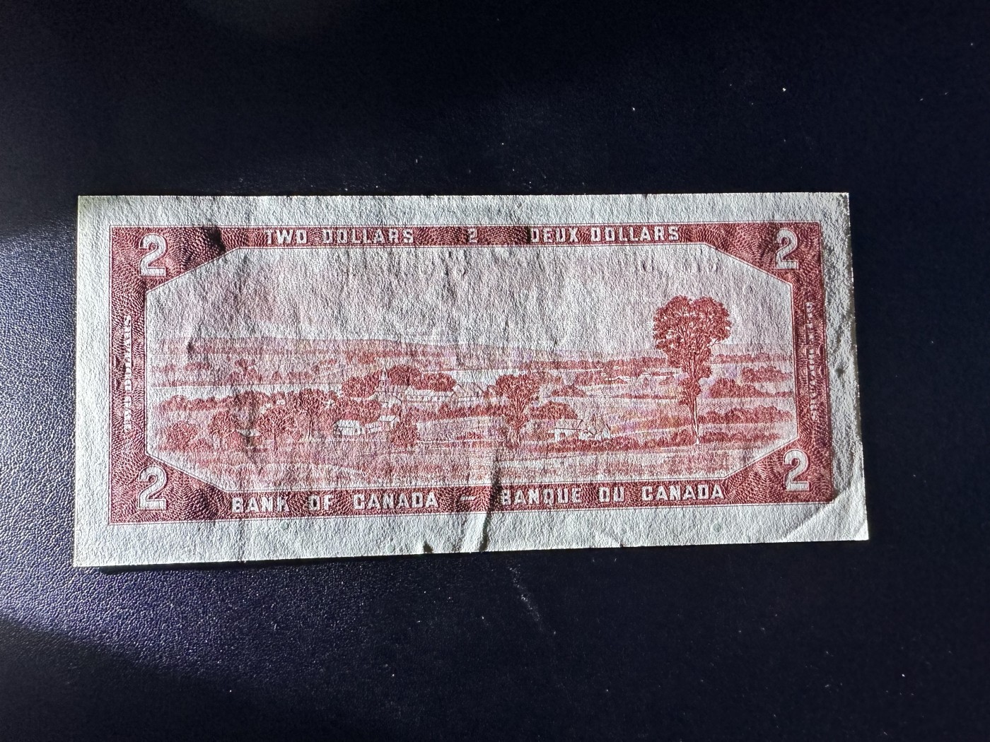 《外钞收藏家》第二百八十四期（连拍第一场） 加拿大风景版2元 近全新 有软折