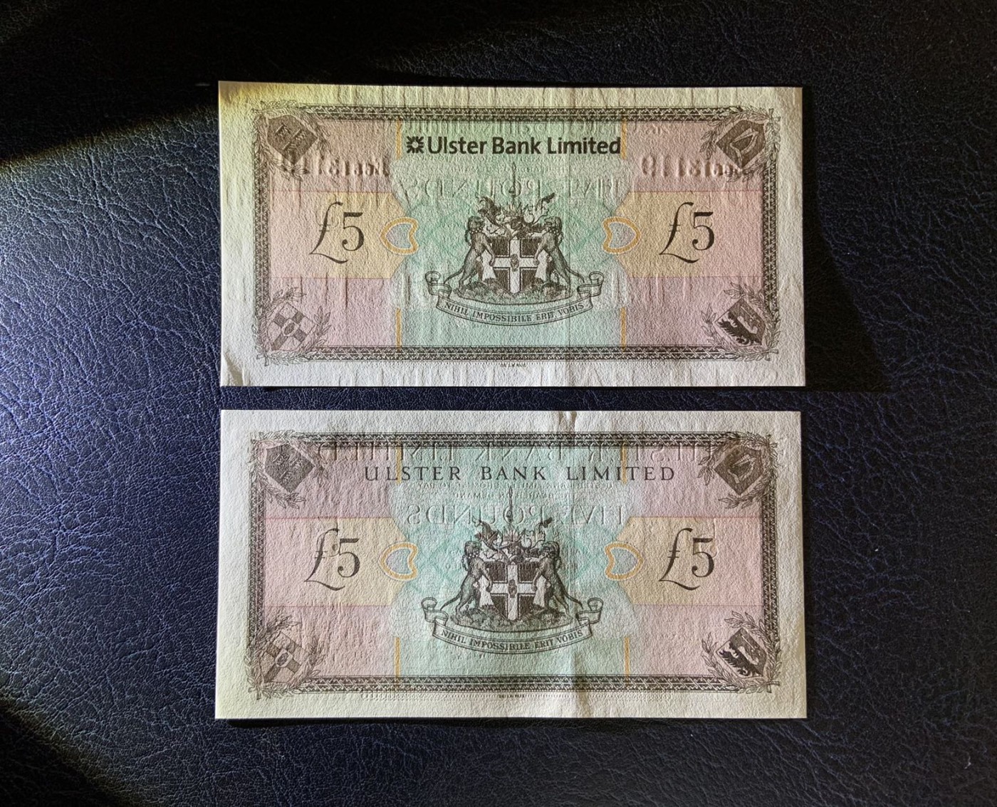 收藏联盟Quantum Auction 第274期拍卖 爱神维纳斯的故乡-塞浦路斯 北爱尔兰阿尔斯特银行2001和2013年5镑 品相全新UNC  一张角有瑕疵 2001使用了NatWest标志