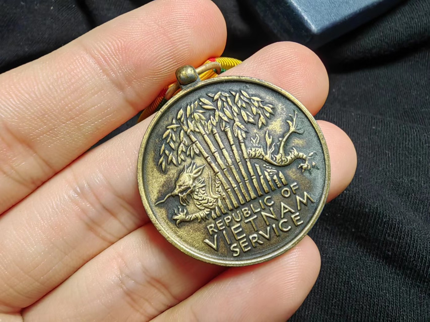 世界精品徽章收藏-暑期专场 美国越南服役奖章，库存品相，带原纸原盒