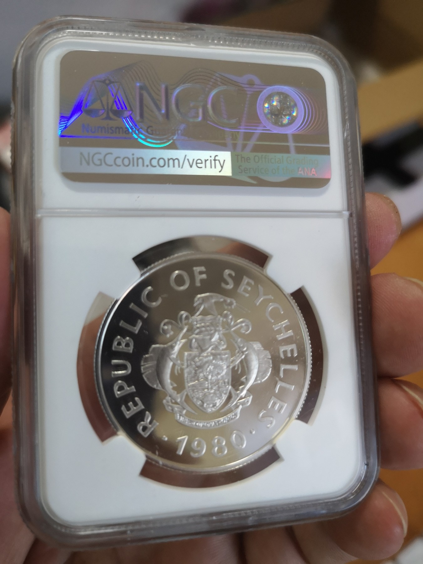 长老汇第17场儿童年评级币 1980塞舌尔儿童年50R精制银币，NGC PF69UC