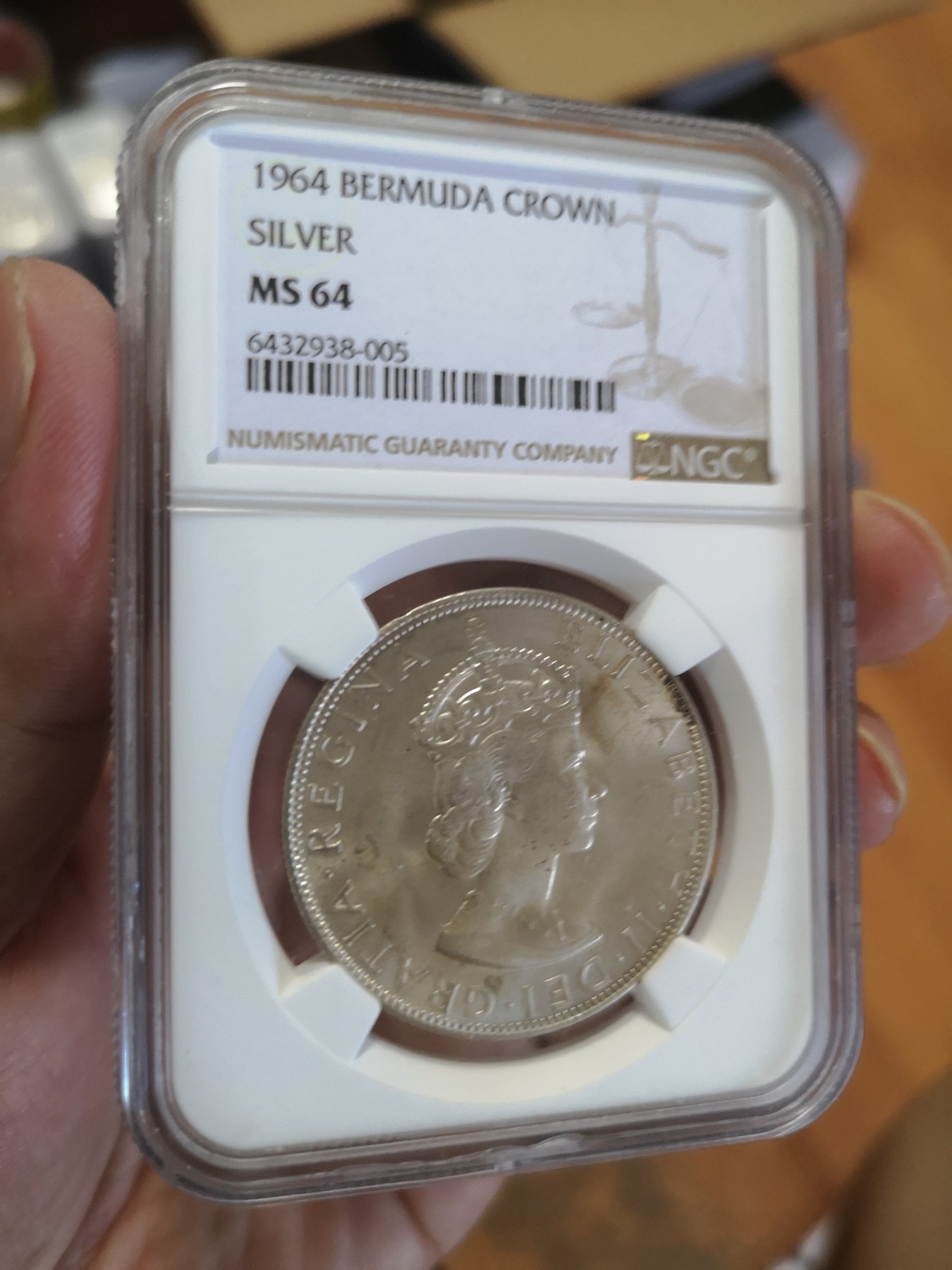 长老汇第17场儿童年评级币 1964百慕大1克朗银币，NGC MS64