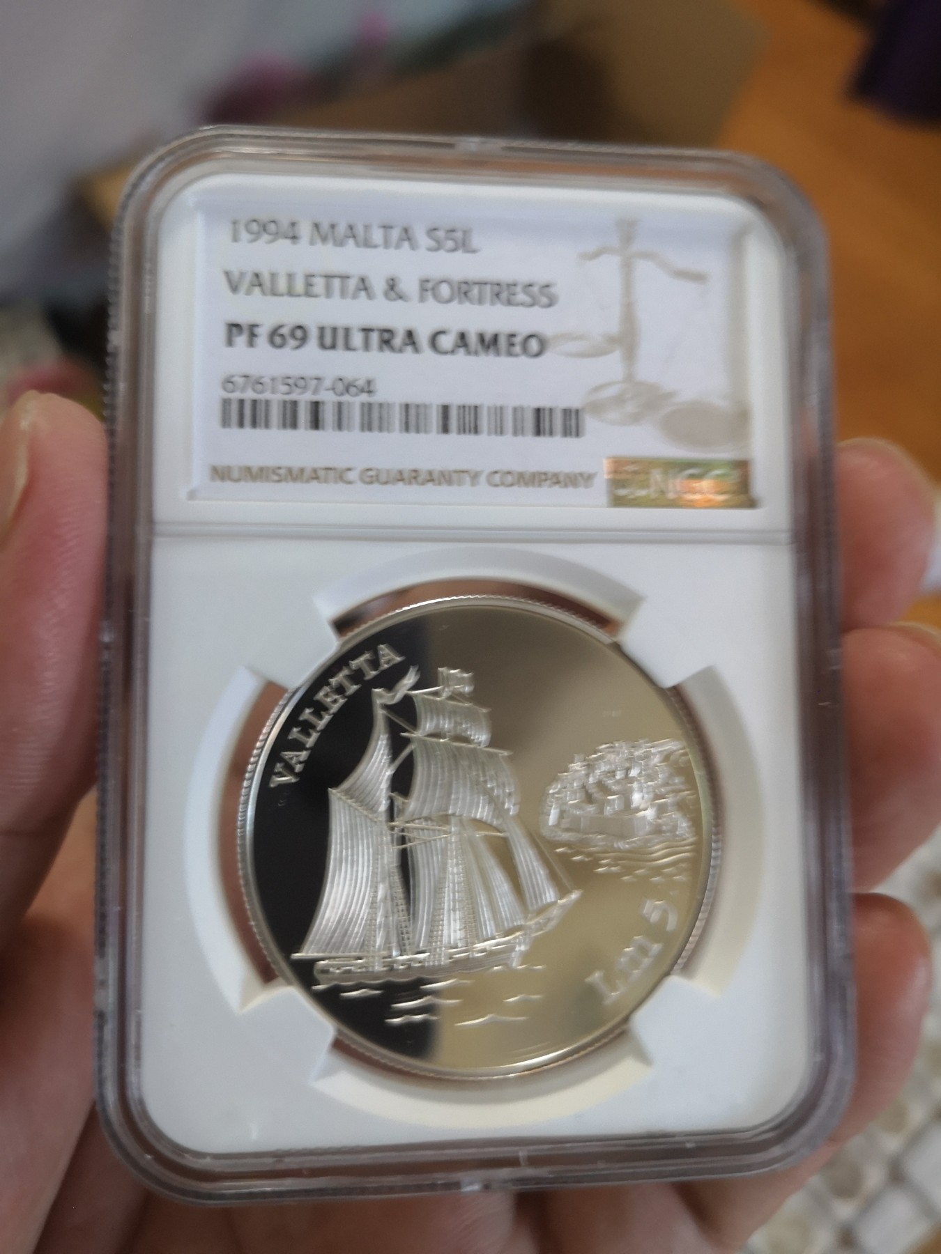 长老汇第17场儿童年评级币 1994马耳他城堡5里拉精制银币，NGC PF69UC