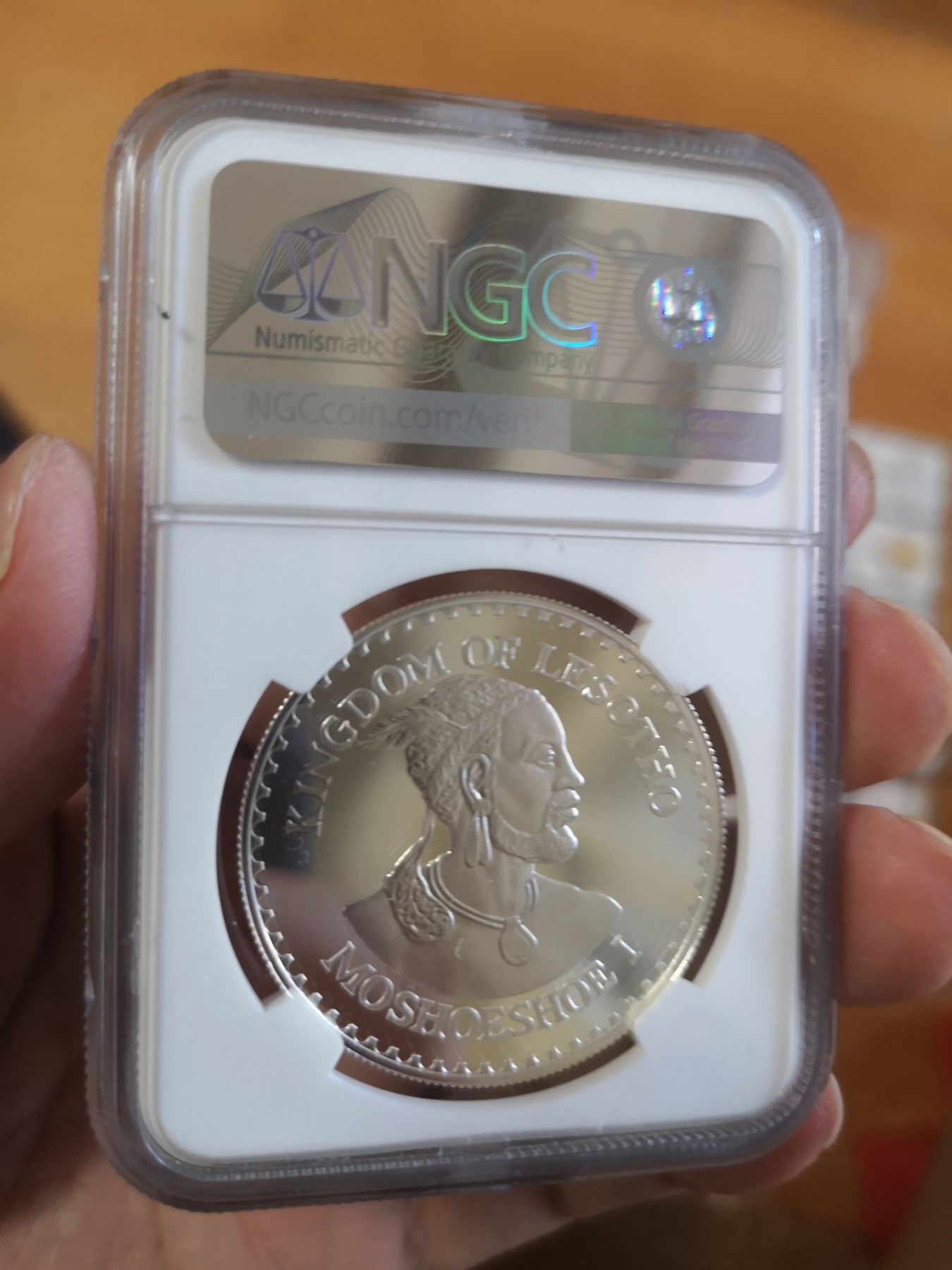 长老汇第17场儿童年评级币 1979莱索托儿童年20M精制银币，NGC PF66UC