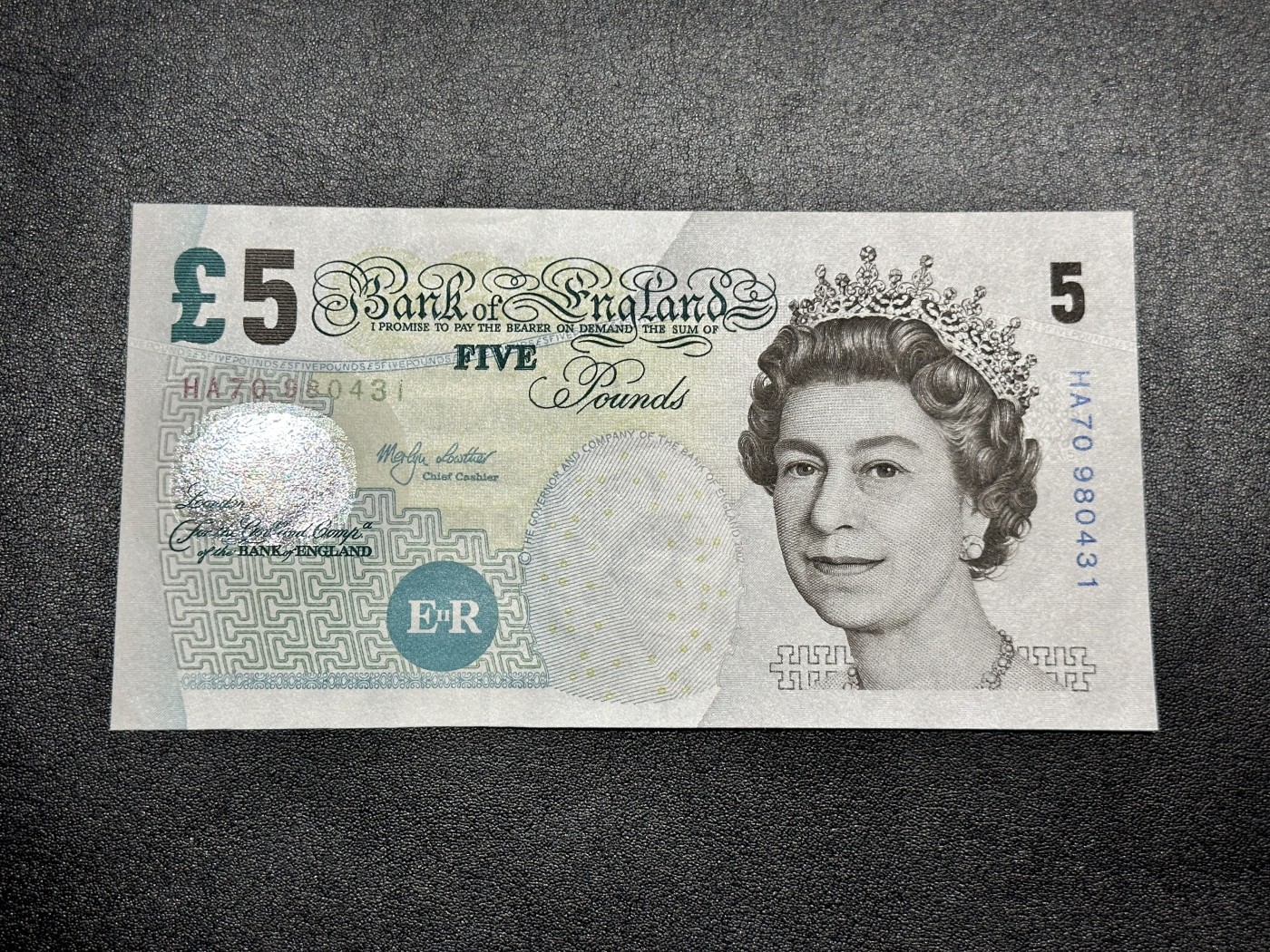 《外钞收藏家》第二百八十五期（连拍第二场）英国及英属专场 英国2002年弗赖伊5英镑 全新