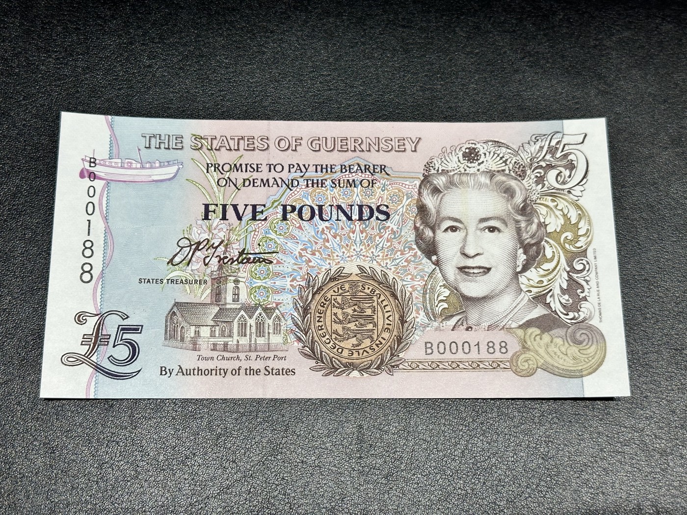 《外钞收藏家》第二百八十五期（连拍第二场）英国及英属专场 格恩西1996年5镑，B冠188号券  全新靓号