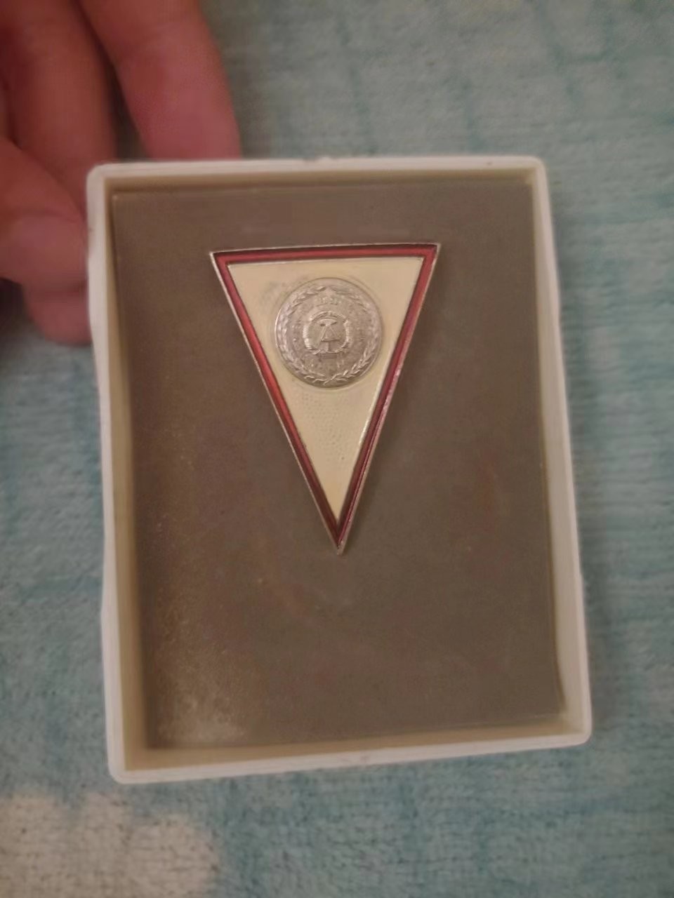 第二场拍卖 东德人民军白校徽（代拍二号）