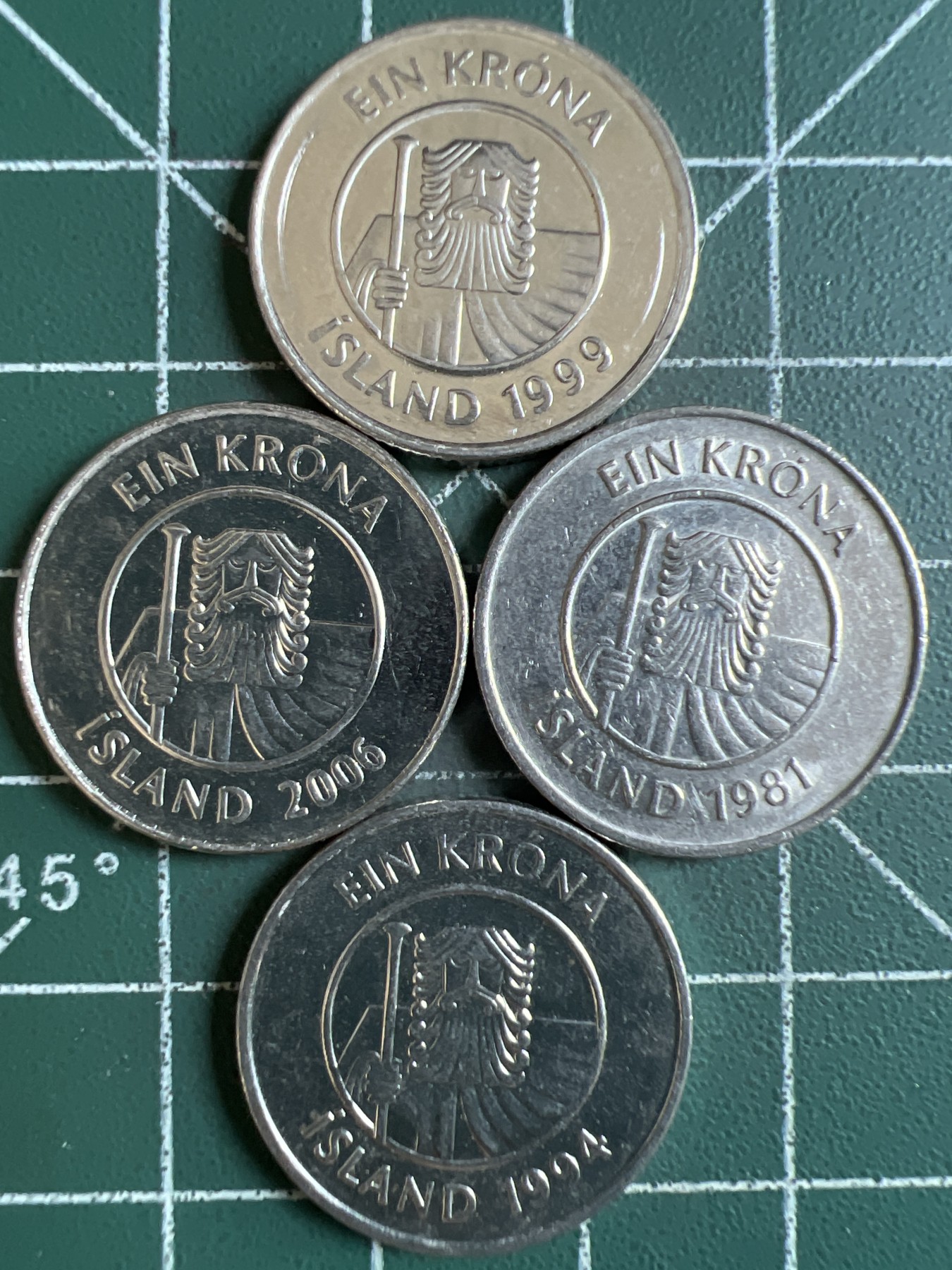 泡泡堂第363期  硬币专场 （无押金，捡漏，全场20包邮，偏远地区除外，接收代拍业务） 冰岛1克朗三枚