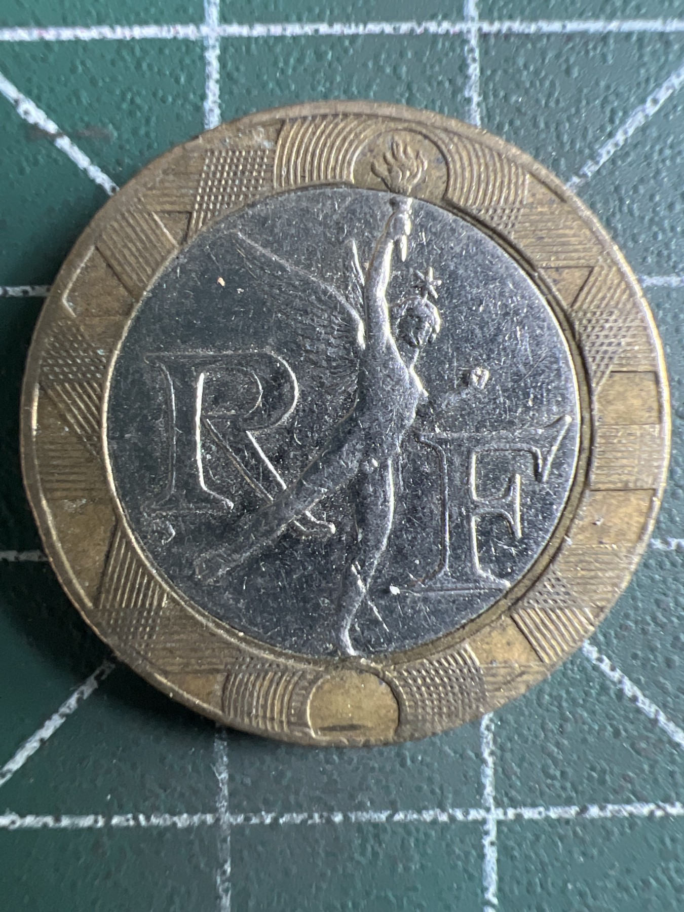 泡泡堂第362期  硬币专场 （无押金，捡漏，全场20包邮，偏远地区除外，接收代拍业务） 法国小飞人