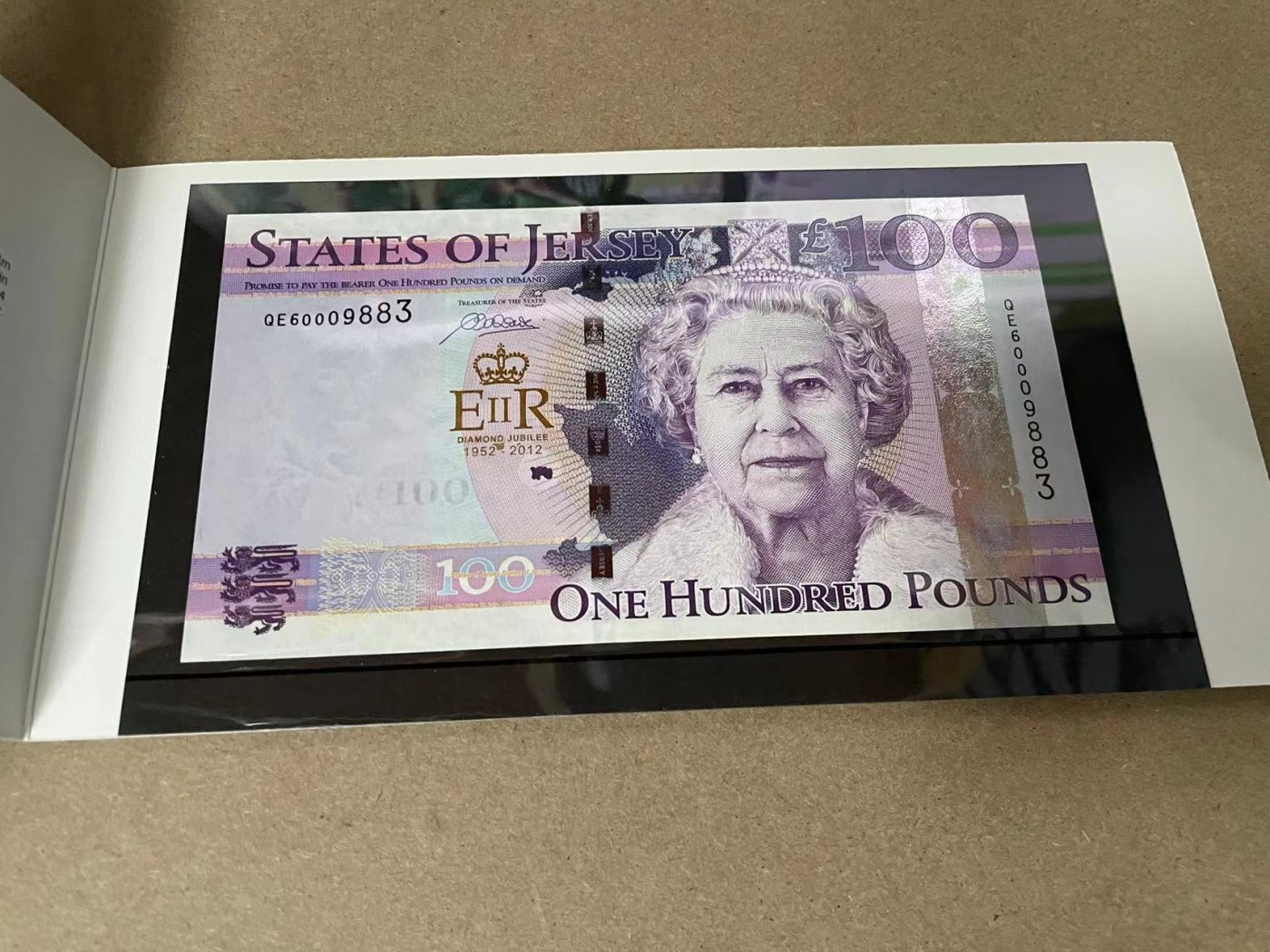 【Blue Auction】✨世界纸币精拍第347期——周日畅拍场【精】 【原装带册 无47】泽西 2012年100镑 女王登基钻禧纪念钞 全新UNC