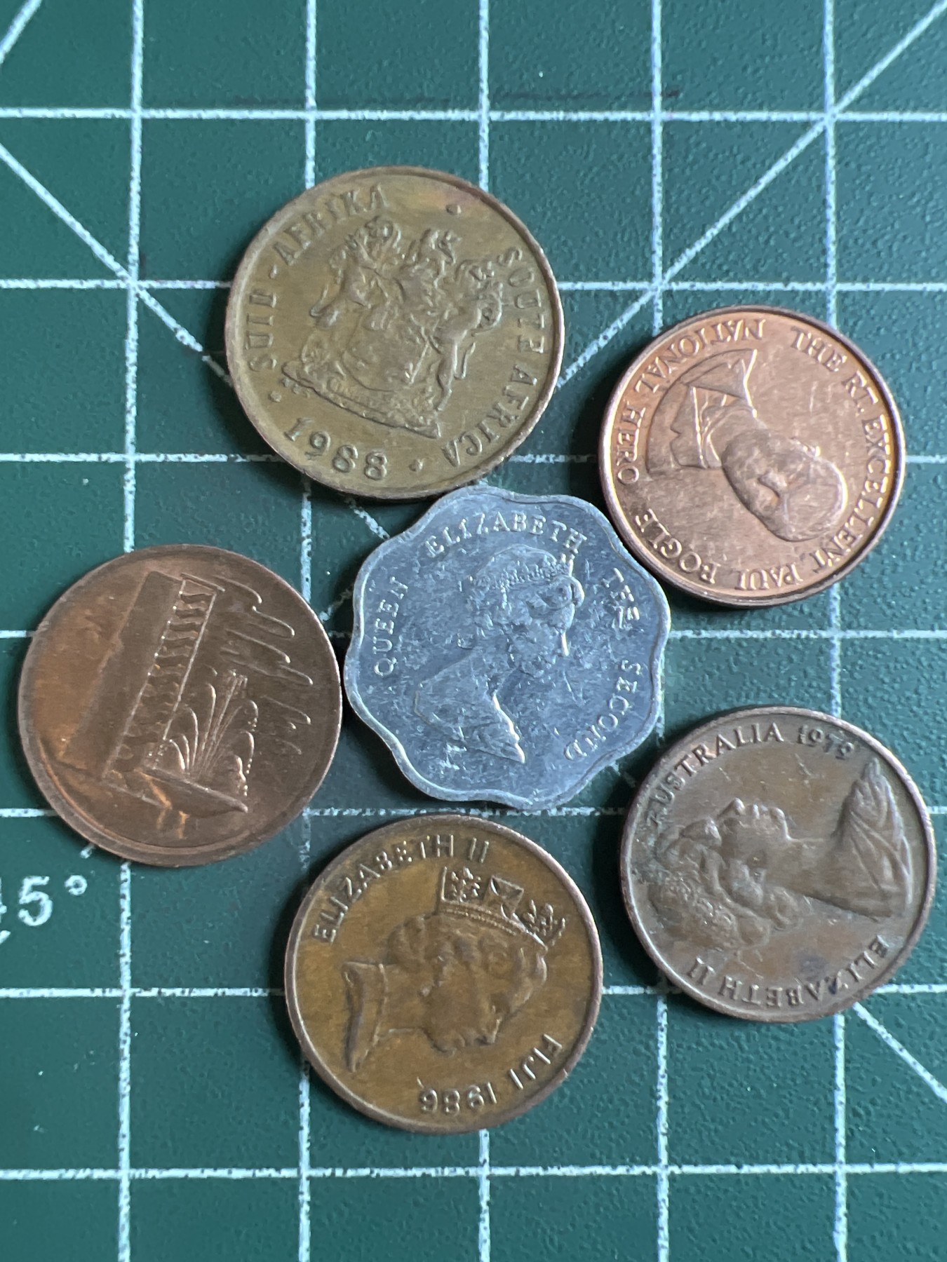 泡泡堂第363期  硬币专场 （无押金，捡漏，全场20包邮，偏远地区除外，接收代拍业务） 硬币六枚