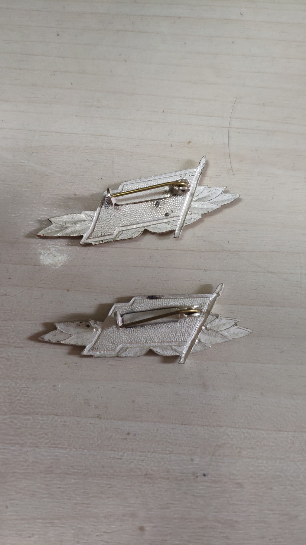 第二场拍卖 东德工战队技能章一组2