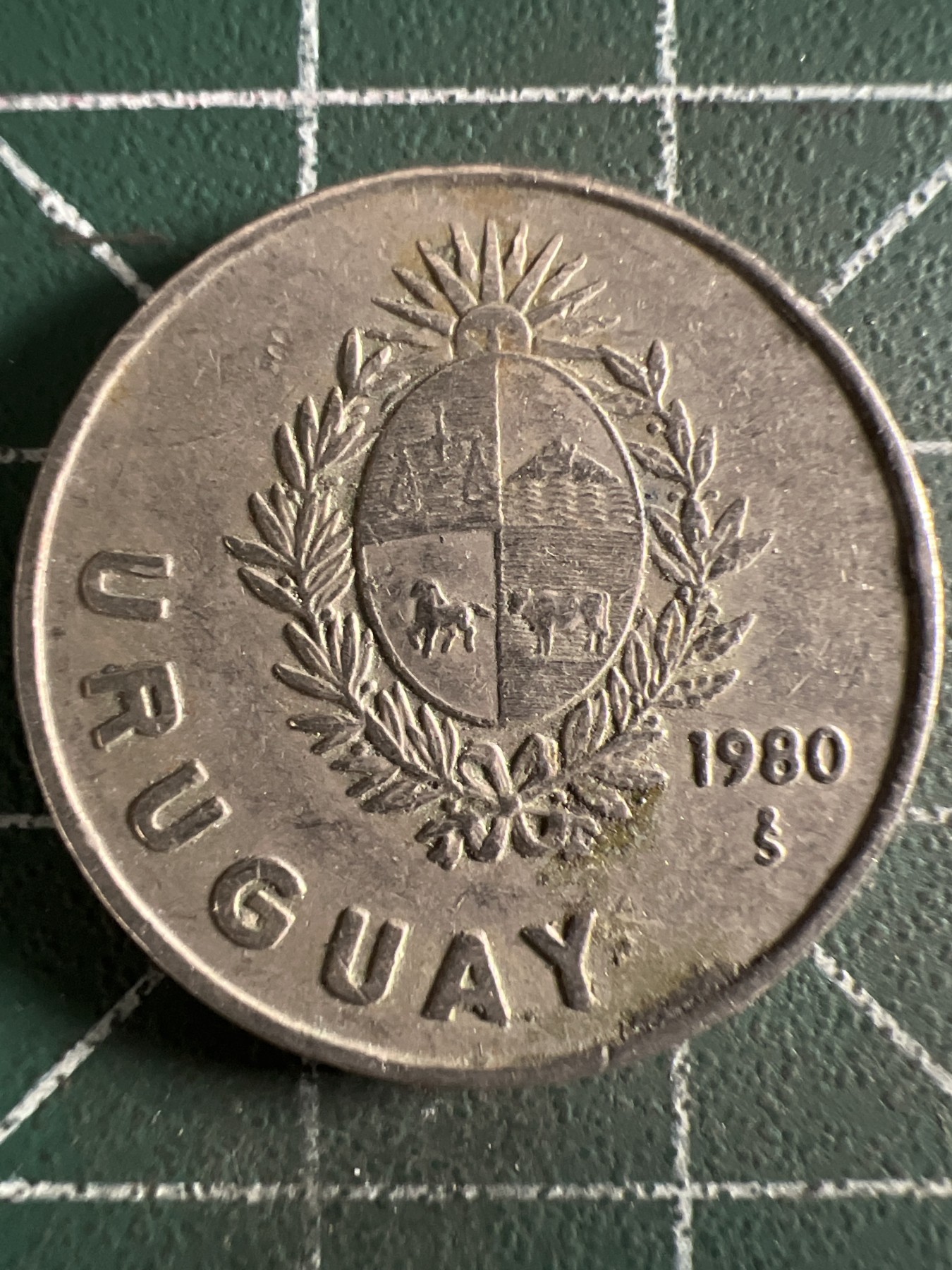 泡泡堂第373期  硬币专场 （无押金，捡漏，全场20包邮，偏远地区除外，接收代拍业务） 乌拉圭1比索