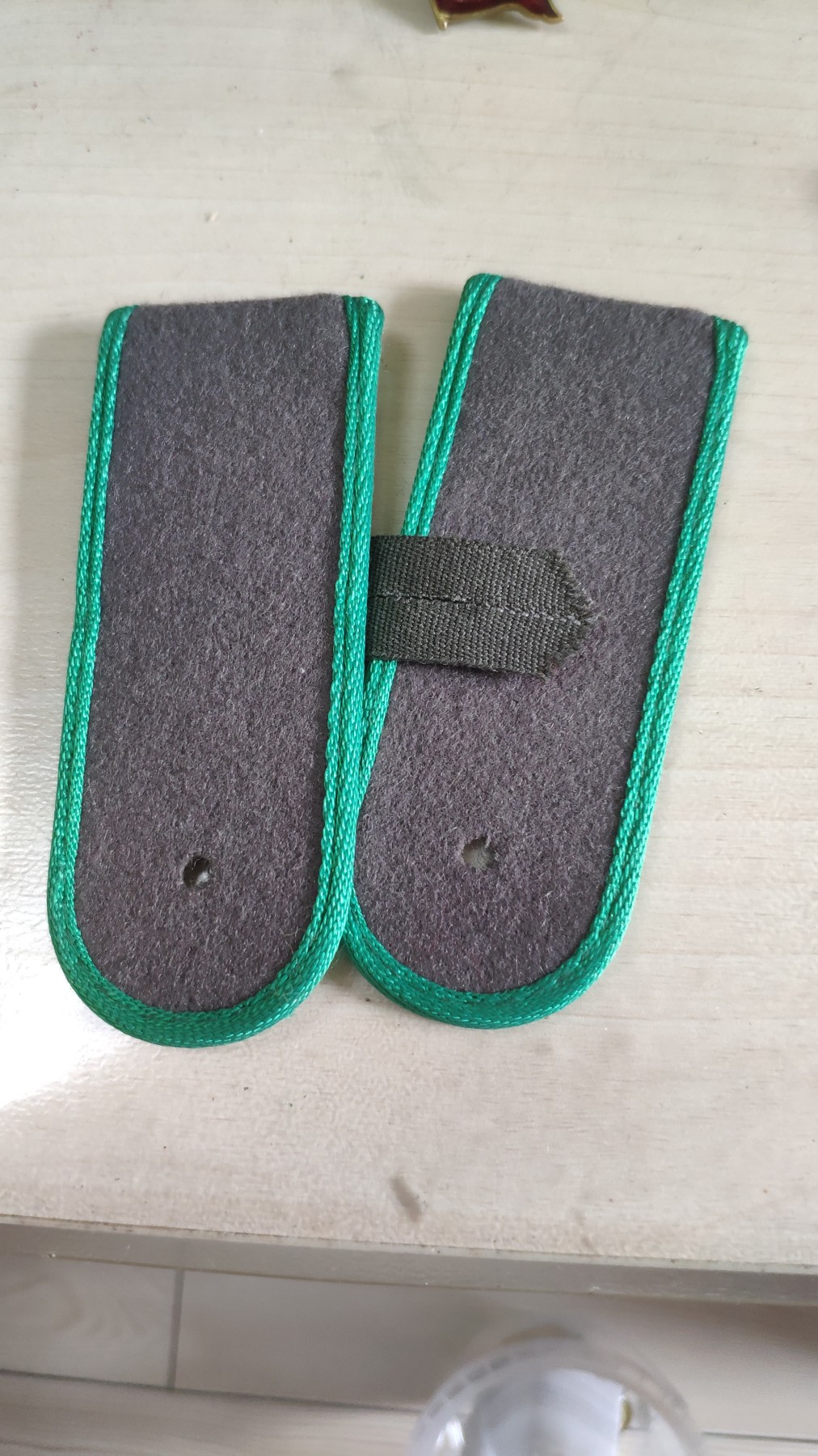 第二场拍卖 东德肩章3