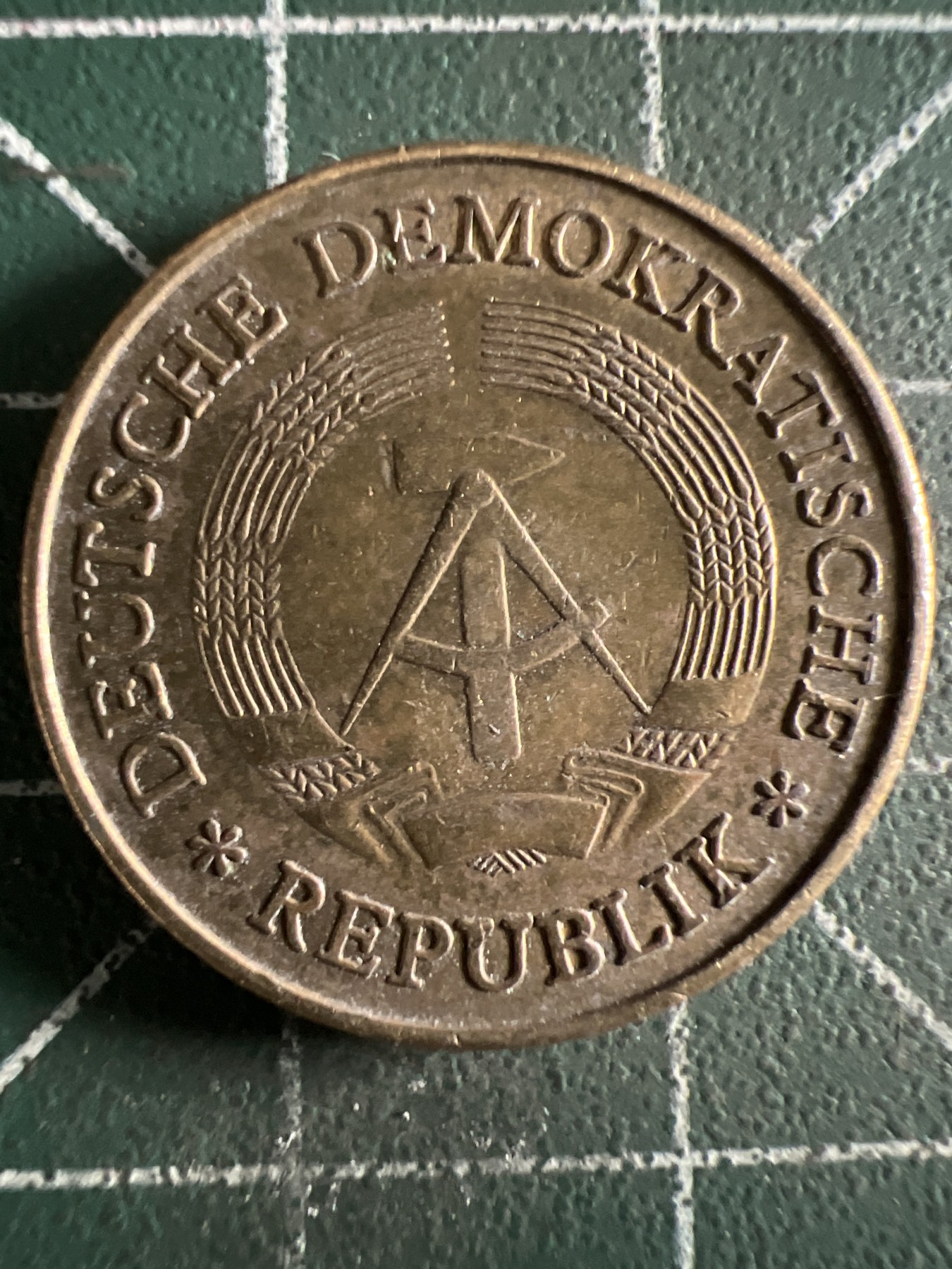 泡泡堂第373期  硬币专场 （无押金，捡漏，全场20包邮，偏远地区除外，接收代拍业务） 东德20芬尼