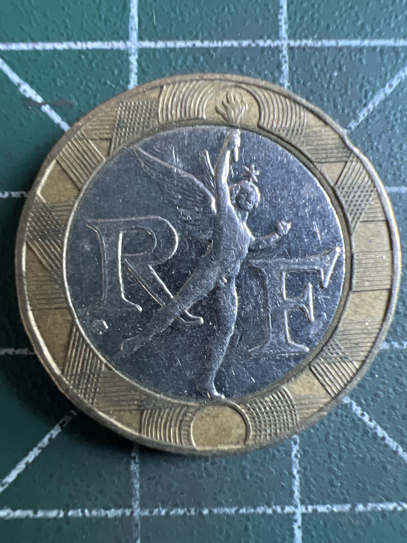 泡泡堂第363期  硬币专场 （无押金，捡漏，全场20包邮，偏远地区除外，接收代拍业务） 法国小飞人