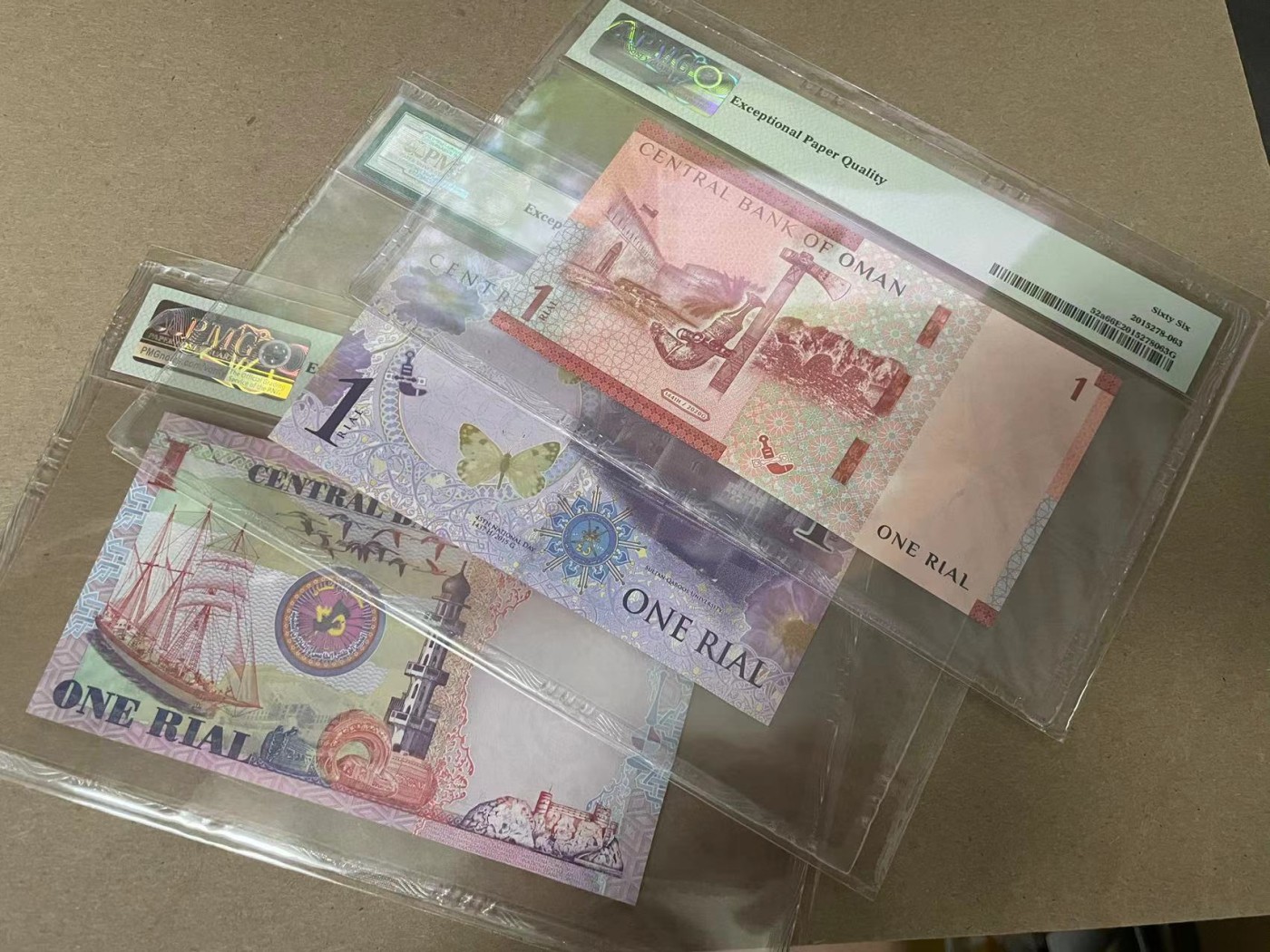 【Blue Auction】✨世界纸币精拍第347期——周日畅拍场【精】 【一组3张】阿曼不同版本 1里亚尔一组 PMG66EPQ 