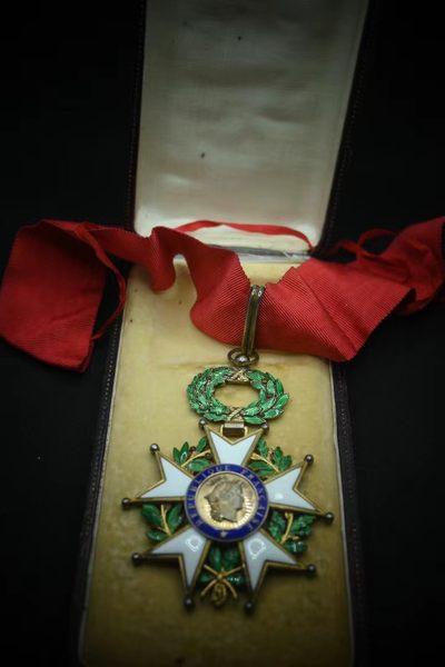 CHONGSHI勋章拍卖所三十六期 - 法国指挥官级荣誉军团勋章（带双标，一个银标一个亚瑟贝特朗珠宝商标）