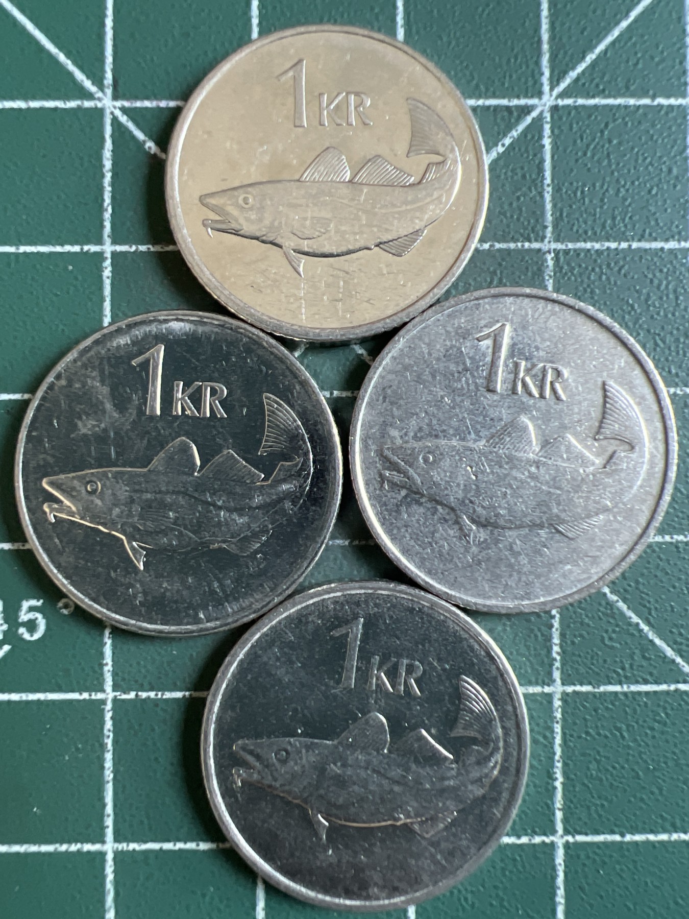 泡泡堂第363期  硬币专场 （无押金，捡漏，全场20包邮，偏远地区除外，接收代拍业务） 冰岛1克朗三枚