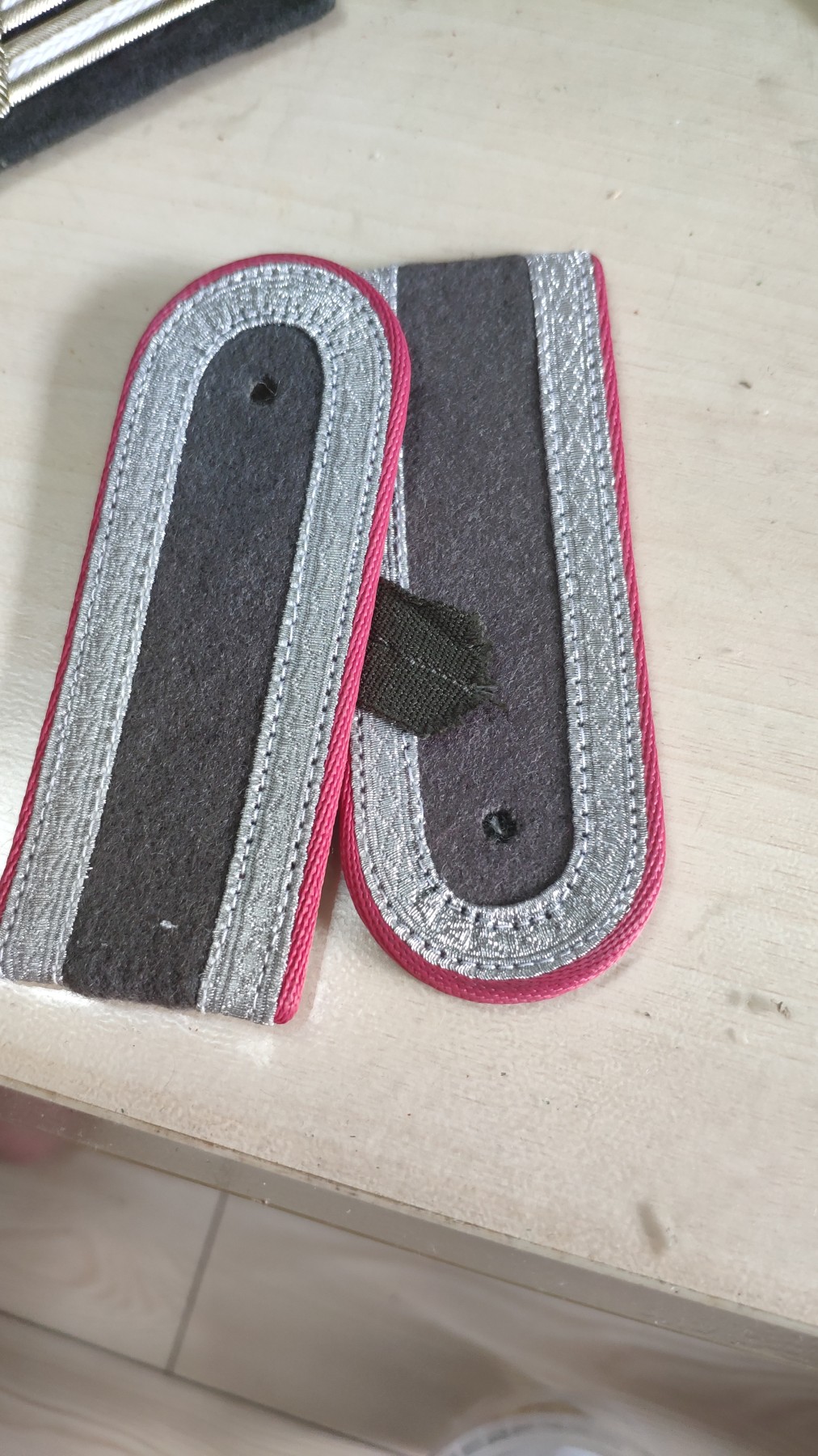 第二场拍卖 东德肩章4