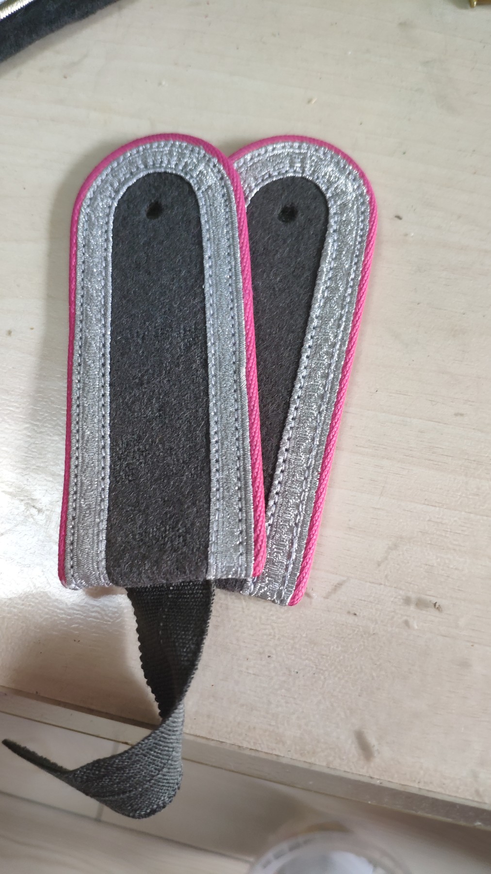 第二场拍卖 东德肩章5