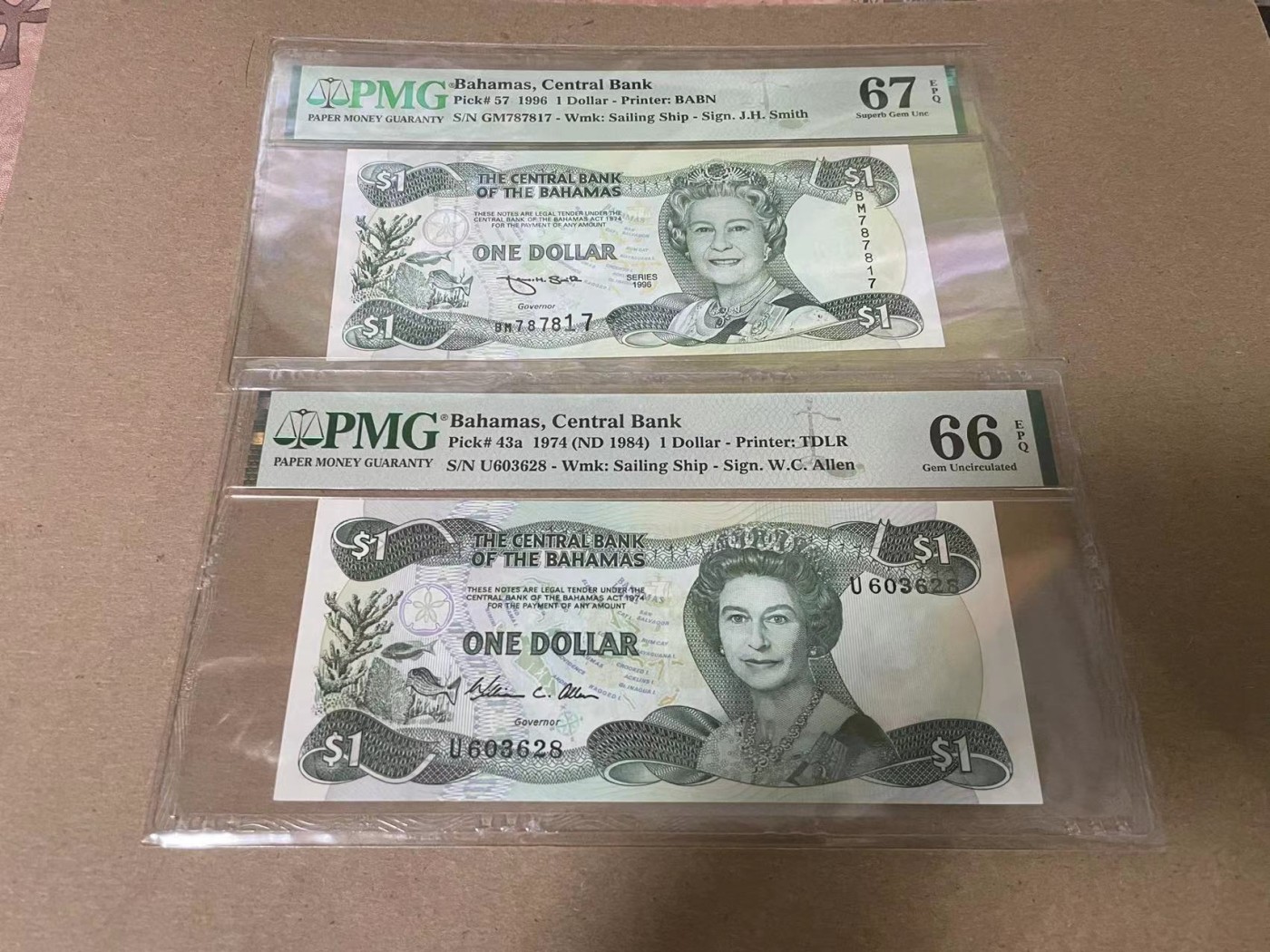 【Blue Auction】✨世界纸币精拍第347期——周日畅拍场【精】 【一组2张 包含无47】巴哈马不同版本 女王 1元 PMG67EPQ-66EPQ 