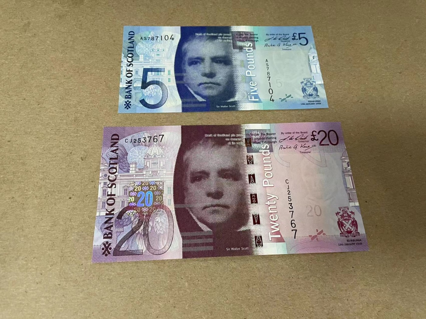 【Blue Auction】✨世界纸币精拍第347期——周日畅拍场【精】 【一组2张】苏格兰 2009年 5-20镑一组 全新UNC