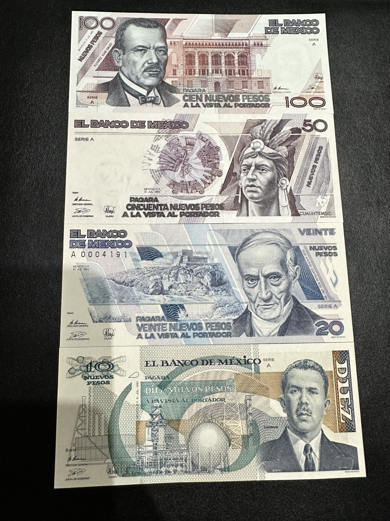 《外钞收藏家》第二百八十六期（连拍第三场） 全新1992年 墨西哥10-100 比索 四张珍藏版---A冠全同四位小号 