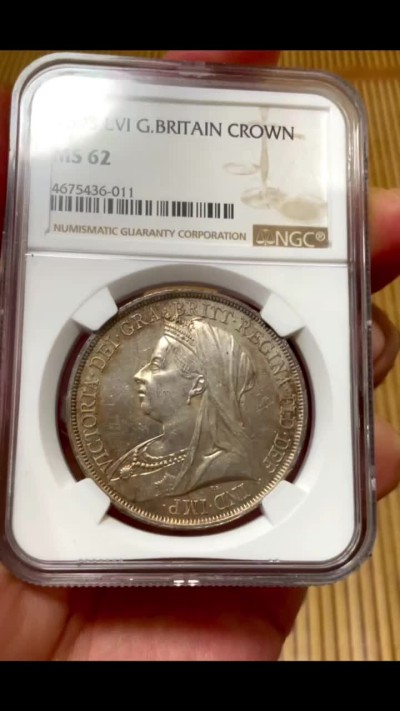 【Blue Auction】✨世界纸币精拍第347期——周日畅拍场【精】 维多利亚女王  1893年1克朗 披纱马剑银币 包浆非常漂亮 镜面转光 细节到位 圣乔治屠龙 NGC MS62 